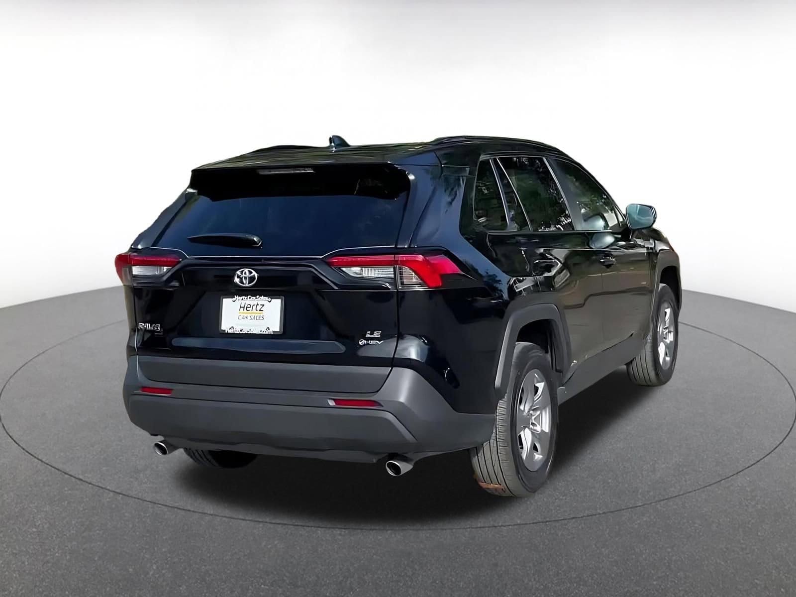 Thumbnail: 2025 Toyota RAV4 - 12