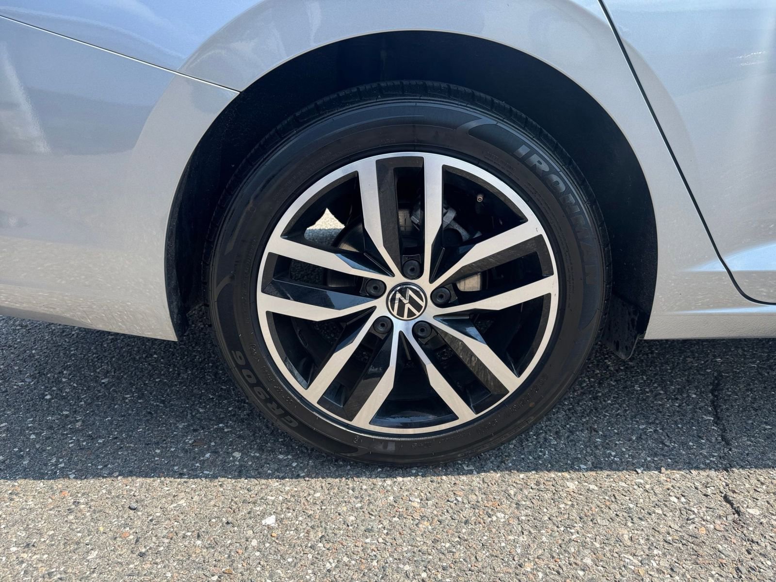 Thumbnail: 2025 Volkswagen Jetta - 29