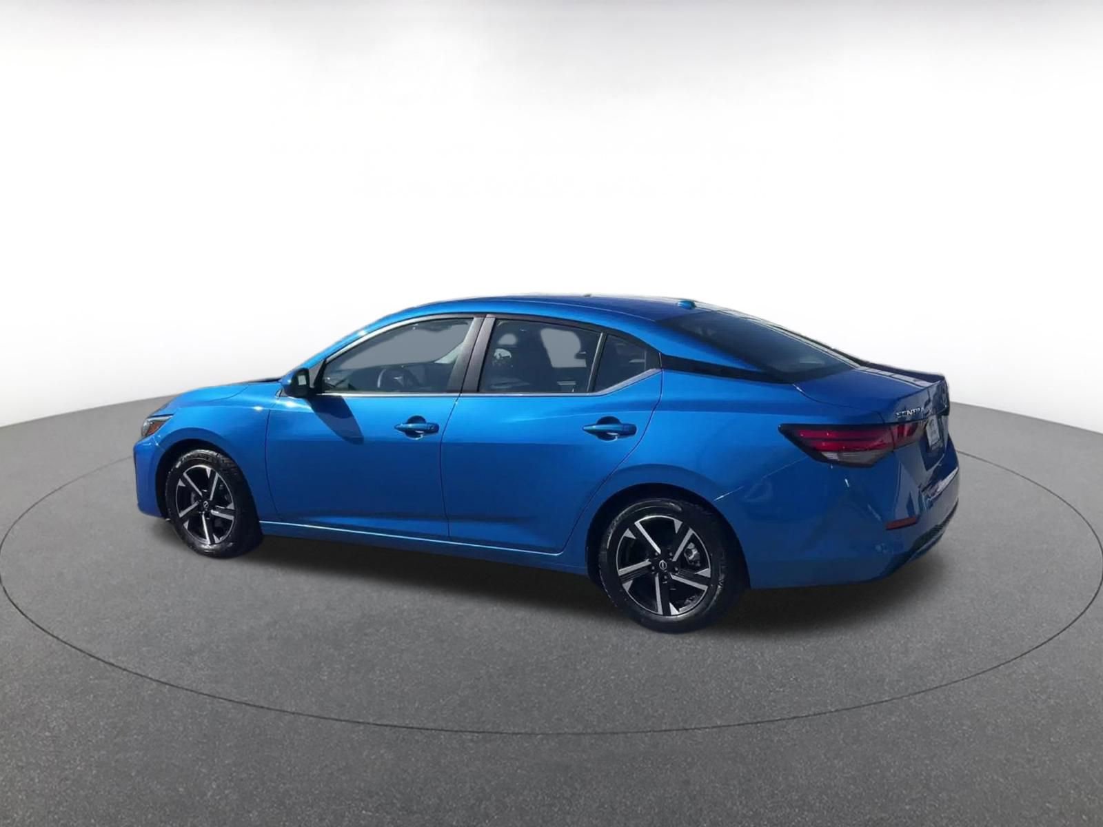 Thumbnail: 2025 Nissan Sentra - 9