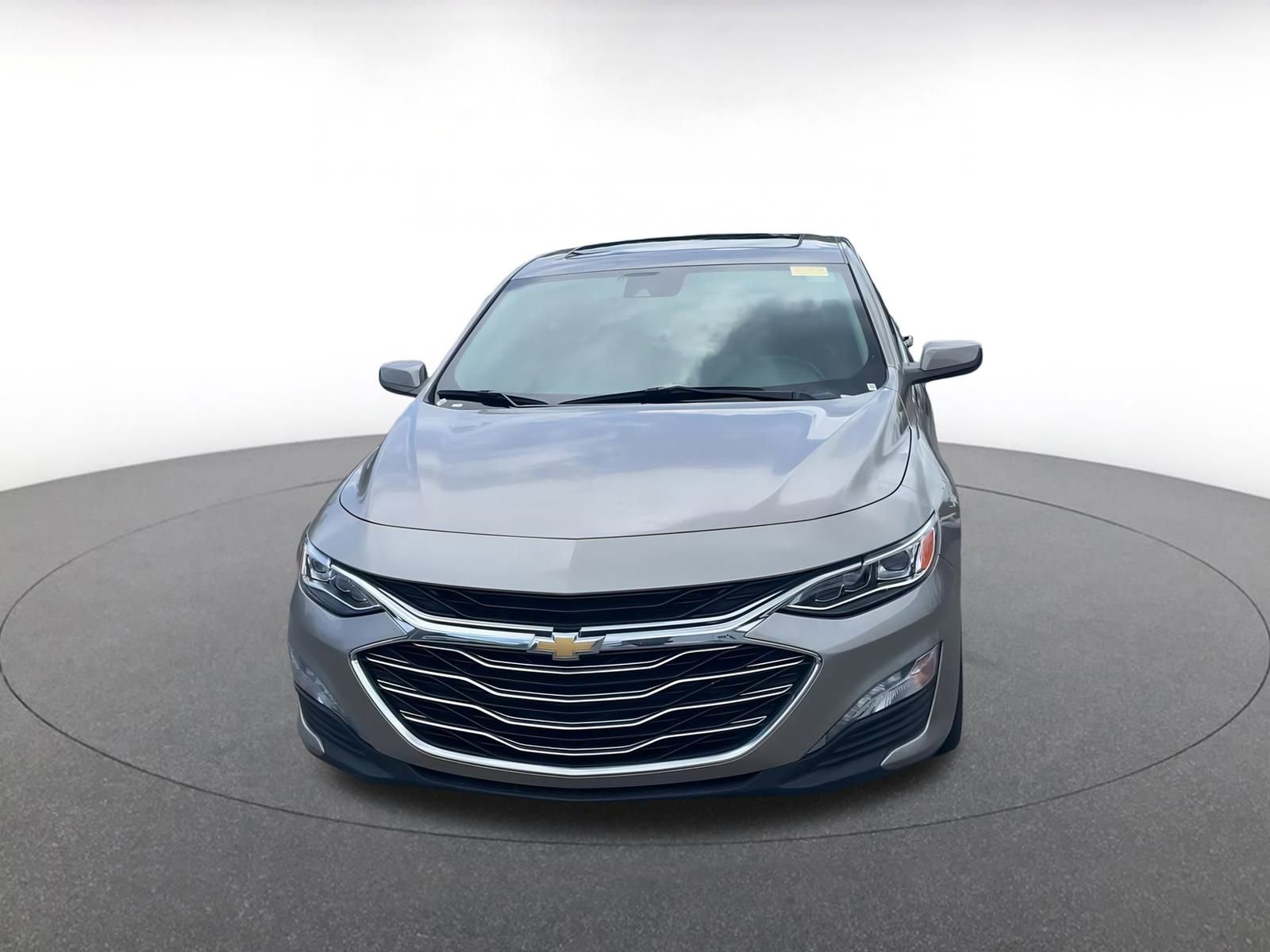 Thumbnail: 2024 Chevrolet Malibu - 3