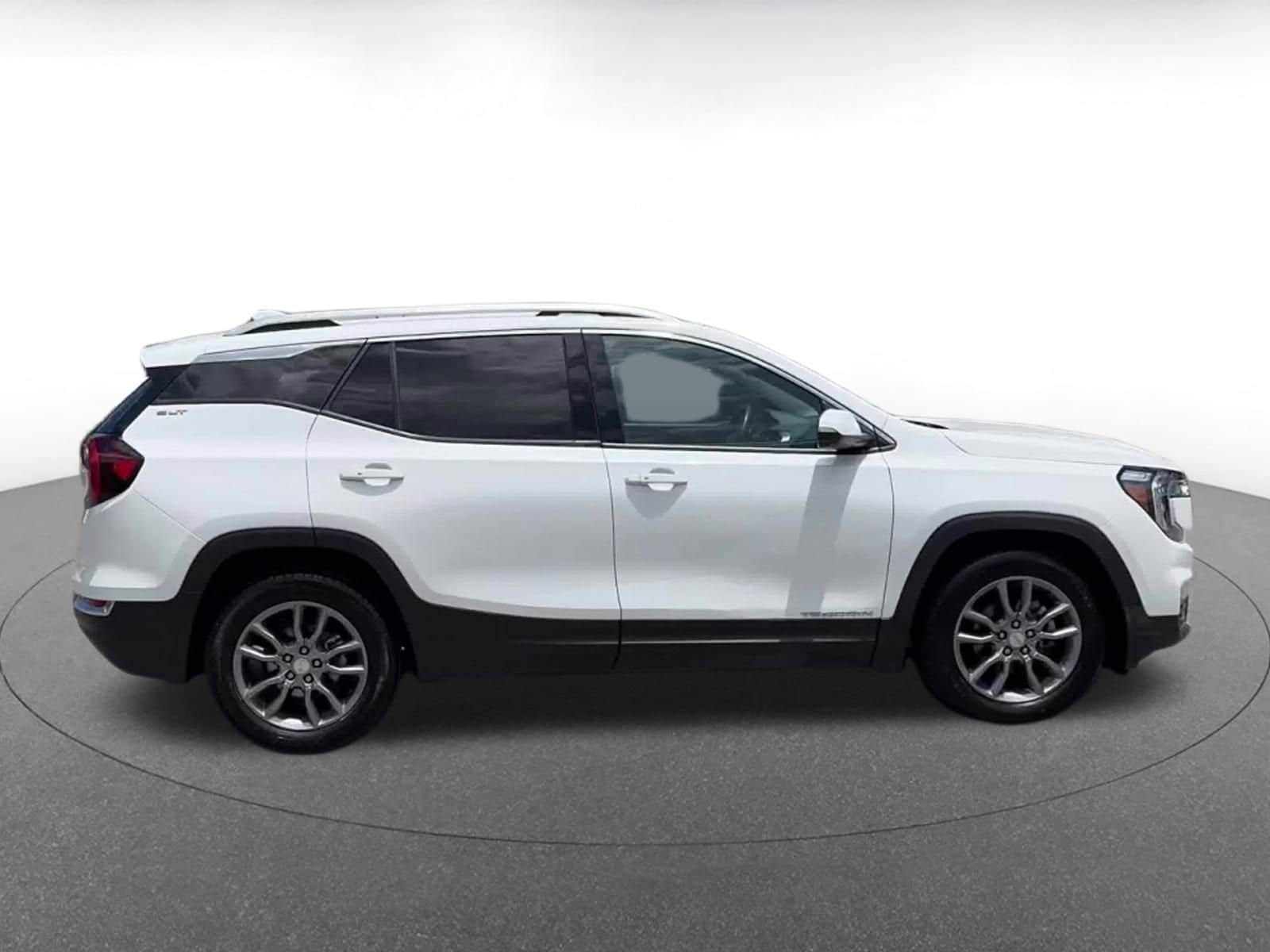 Thumbnail: 2023 GMC Terrain - 16