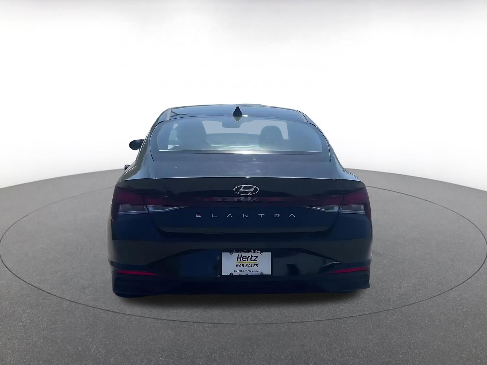 Thumbnail: 2023 Hyundai Elantra - 11