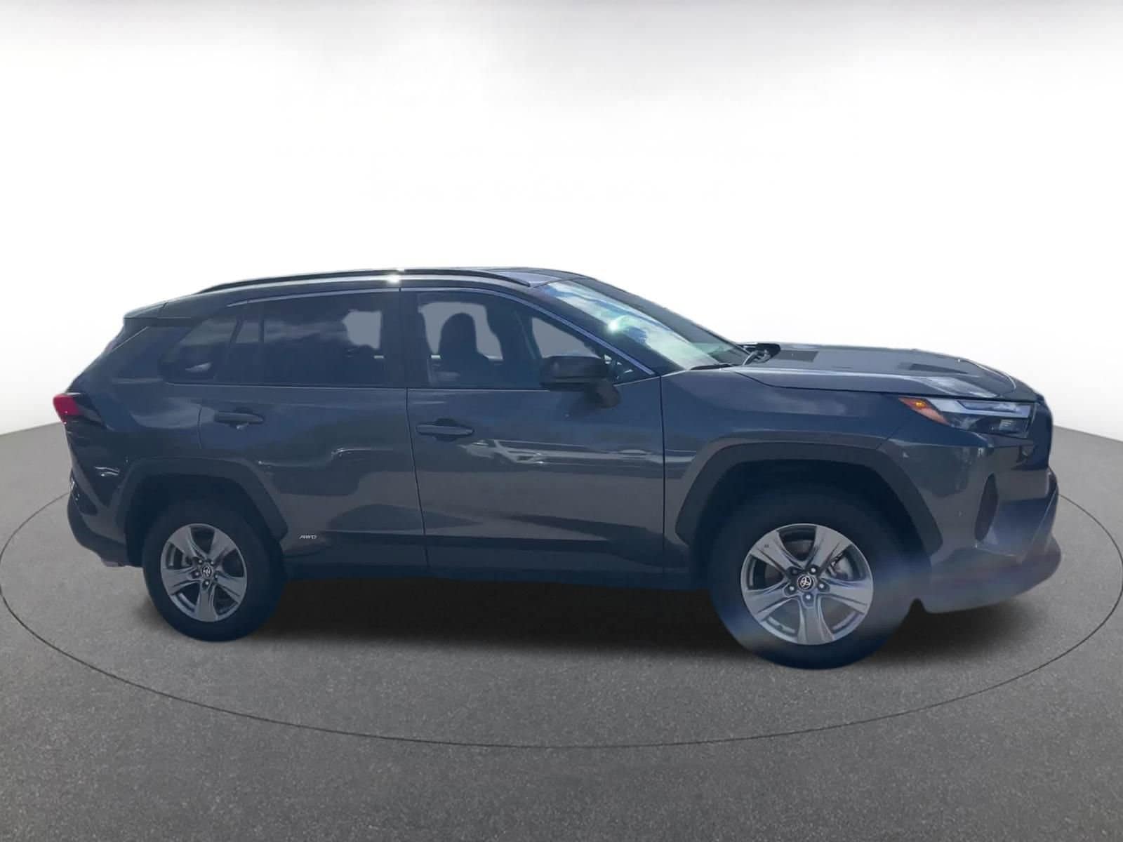 Thumbnail: 2025 Toyota RAV4 - 15