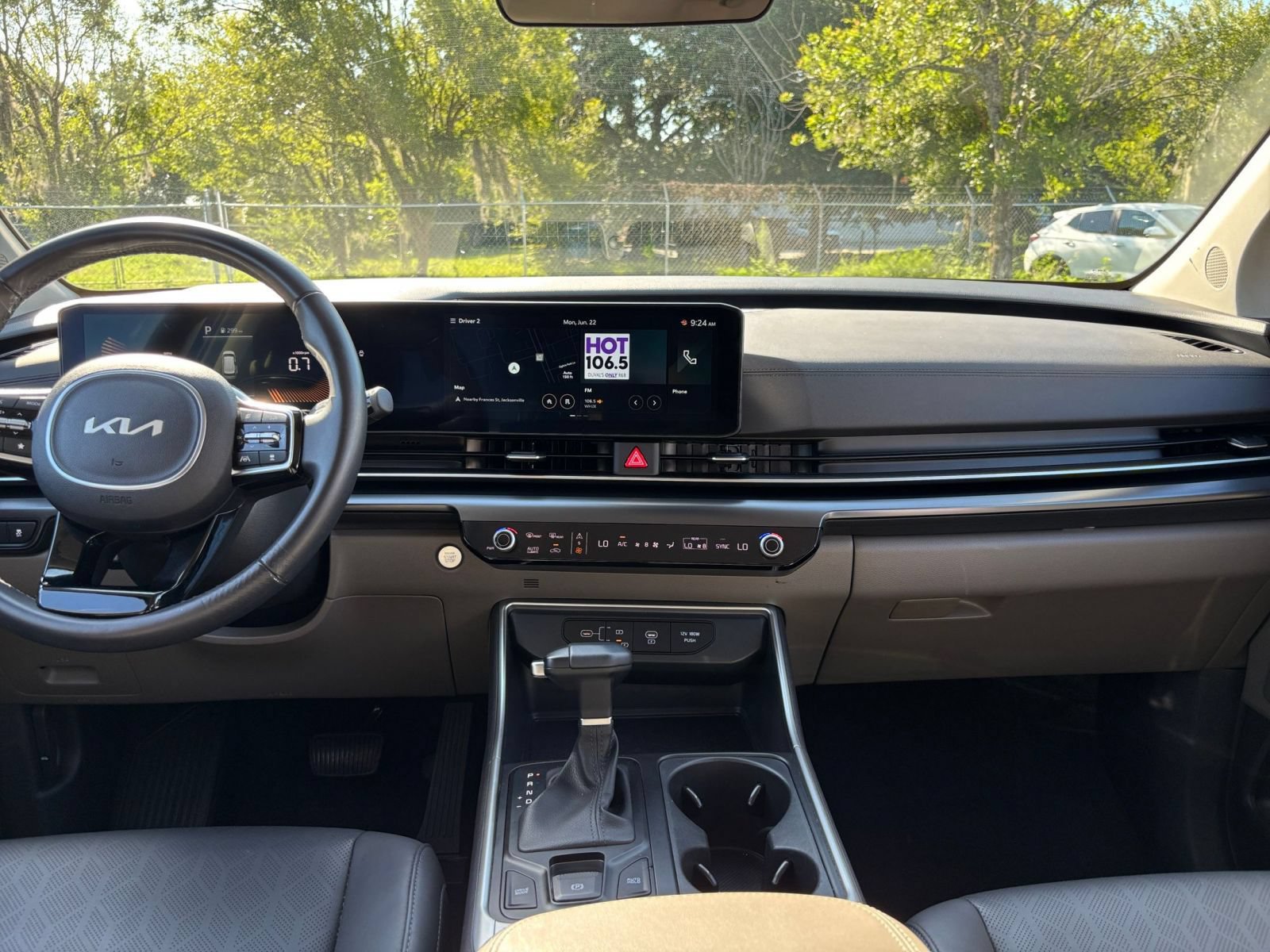 Thumbnail: 2026 Kia Carnival - 16