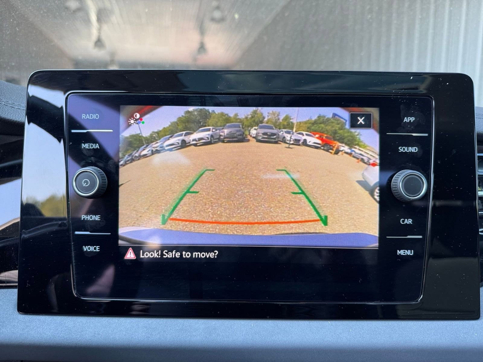 Thumbnail: 2025 Volkswagen Jetta - 17