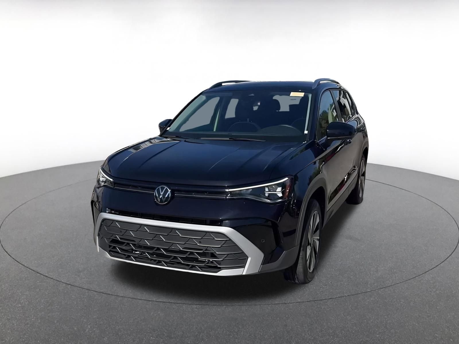 Thumbnail: 2025 Volkswagen Taos - 4