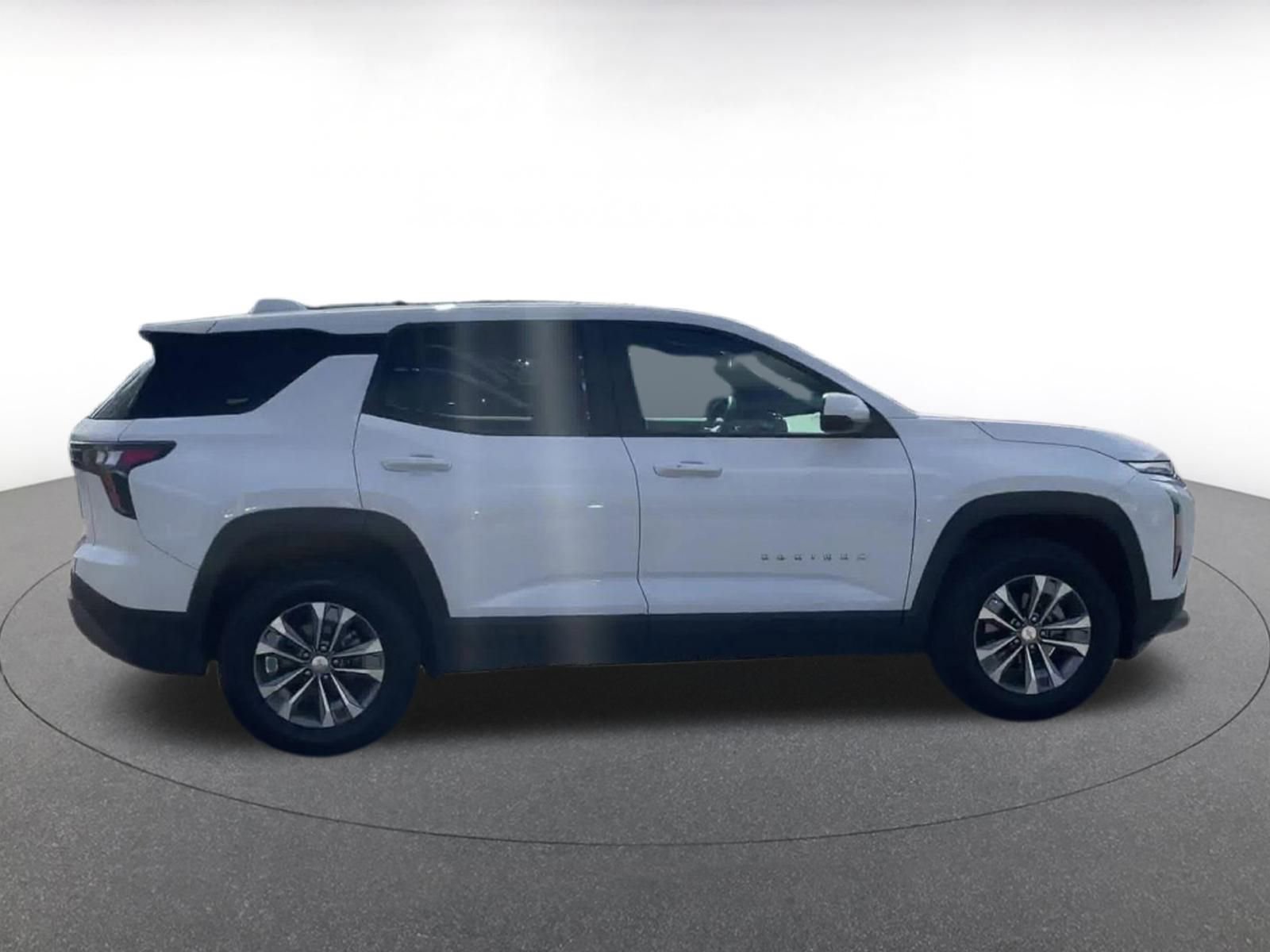 Thumbnail: 2025 Chevrolet Equinox - 16