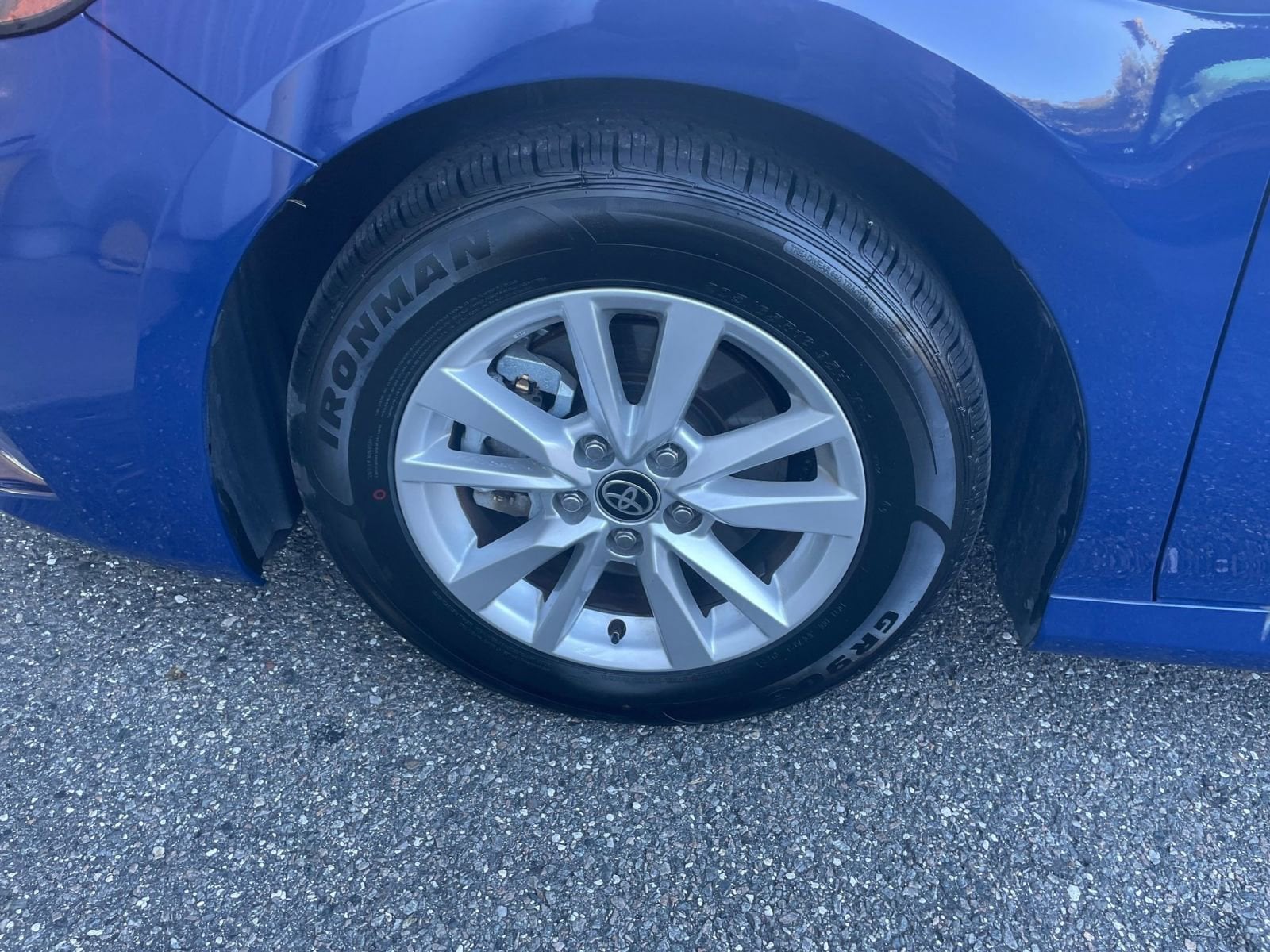 Thumbnail: 2025 Toyota Camry - 28