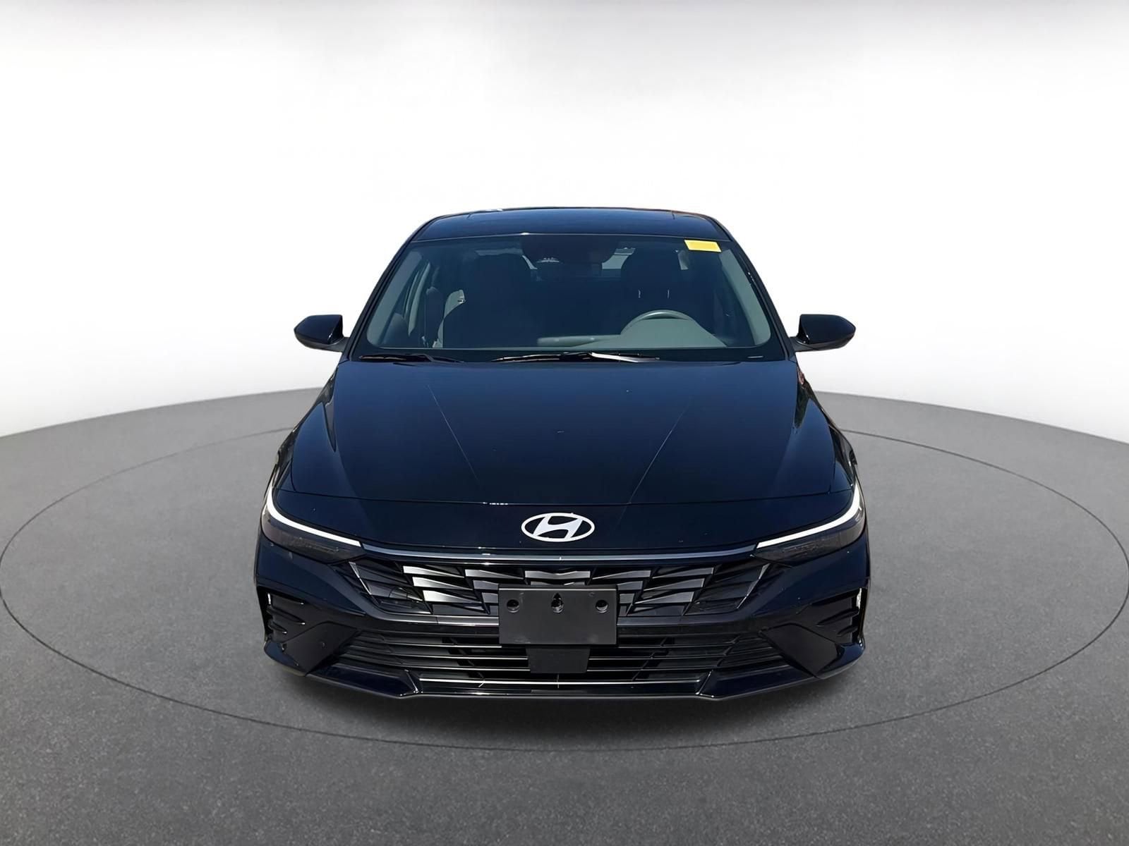 Thumbnail: 2025 Hyundai Elantra - 3
