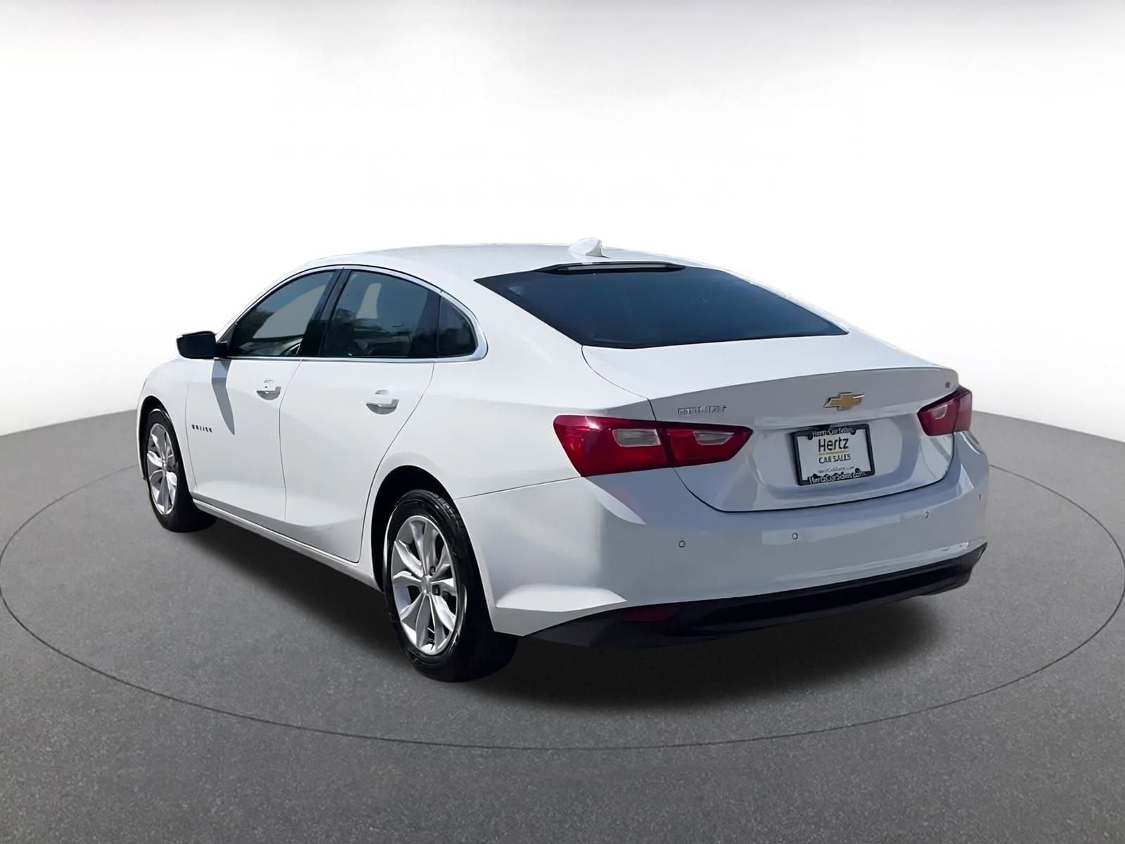 Thumbnail: 2024 Chevrolet Malibu - 10