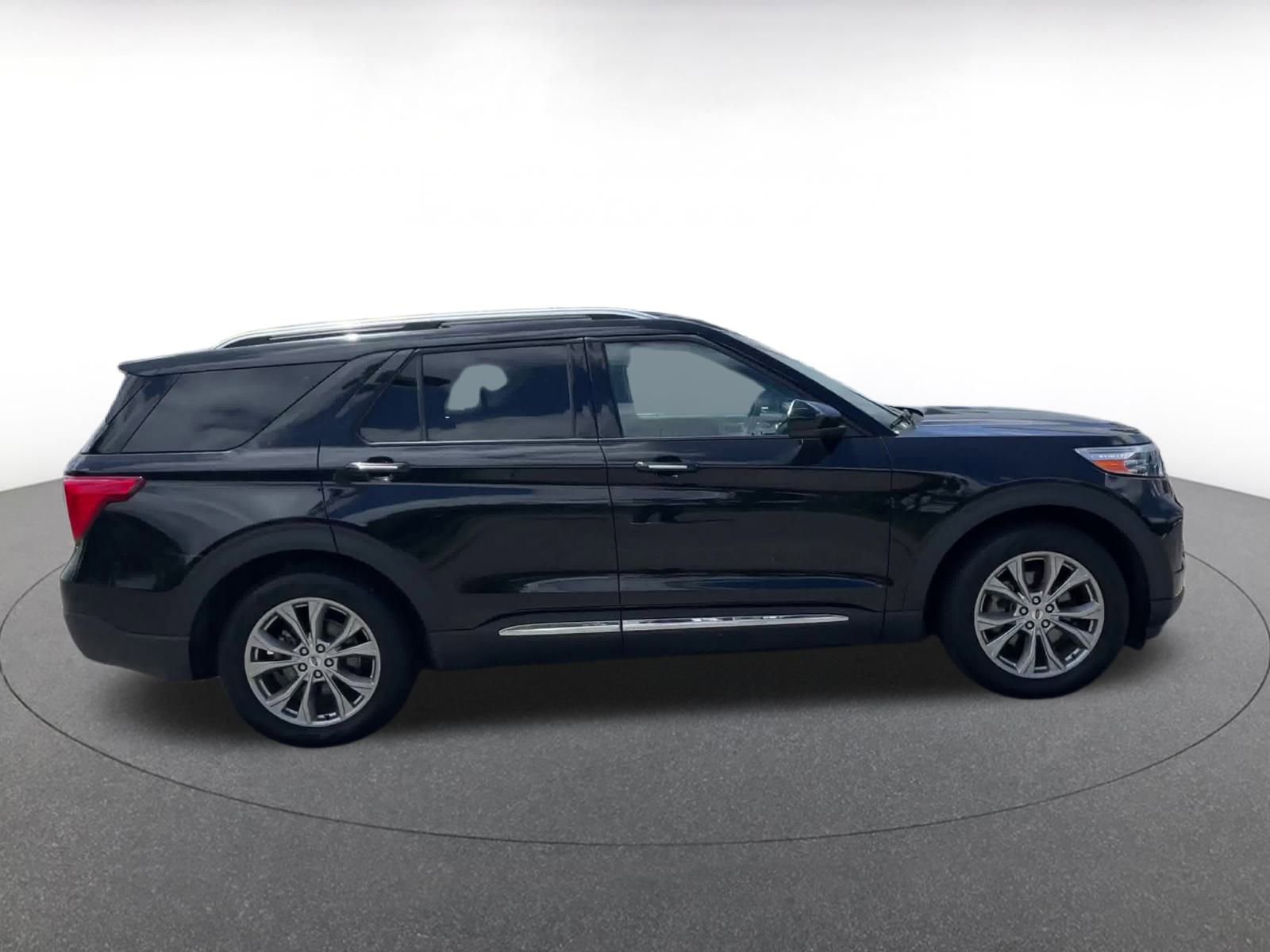 Thumbnail: 2023 Ford Explorer - 16