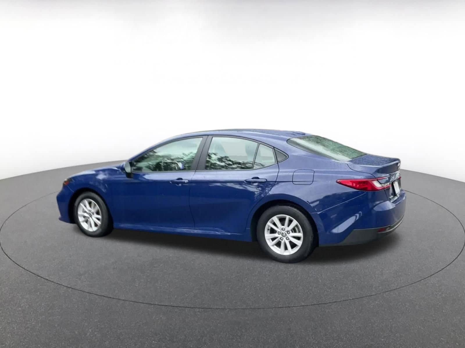 Thumbnail: 2025 Toyota Camry - 9