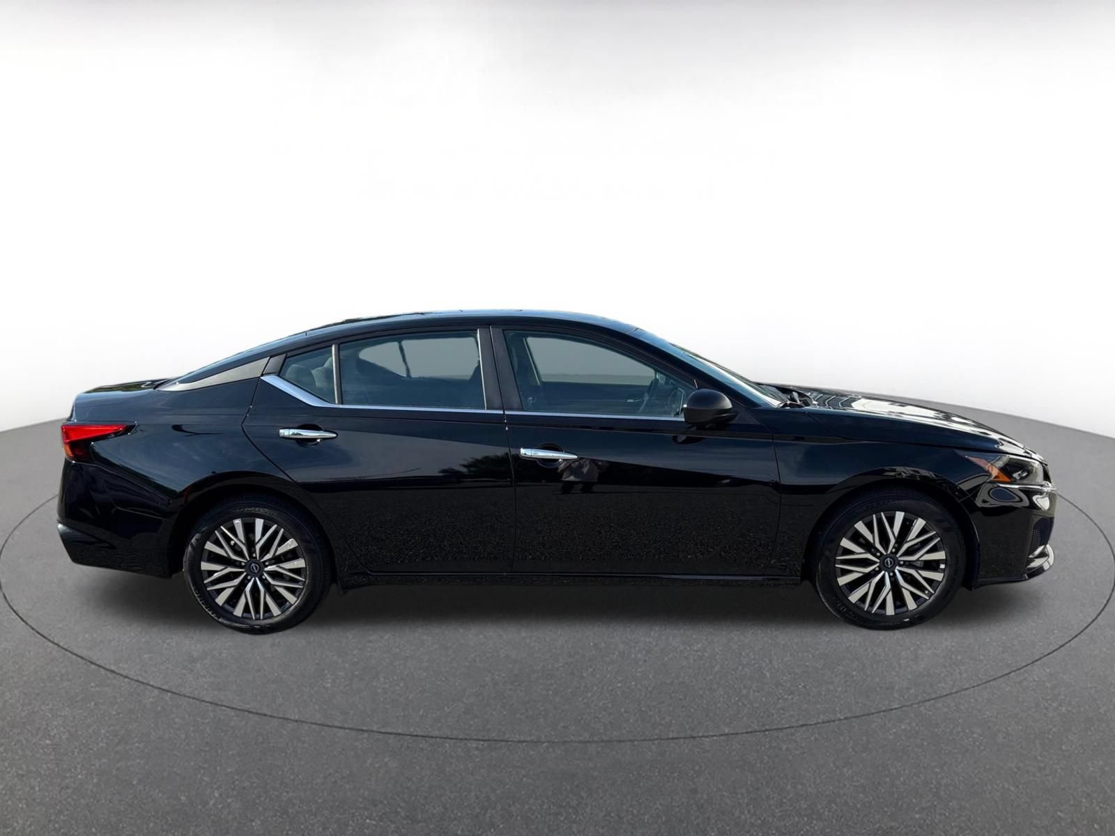 Thumbnail: 2025 Nissan Altima - 12
