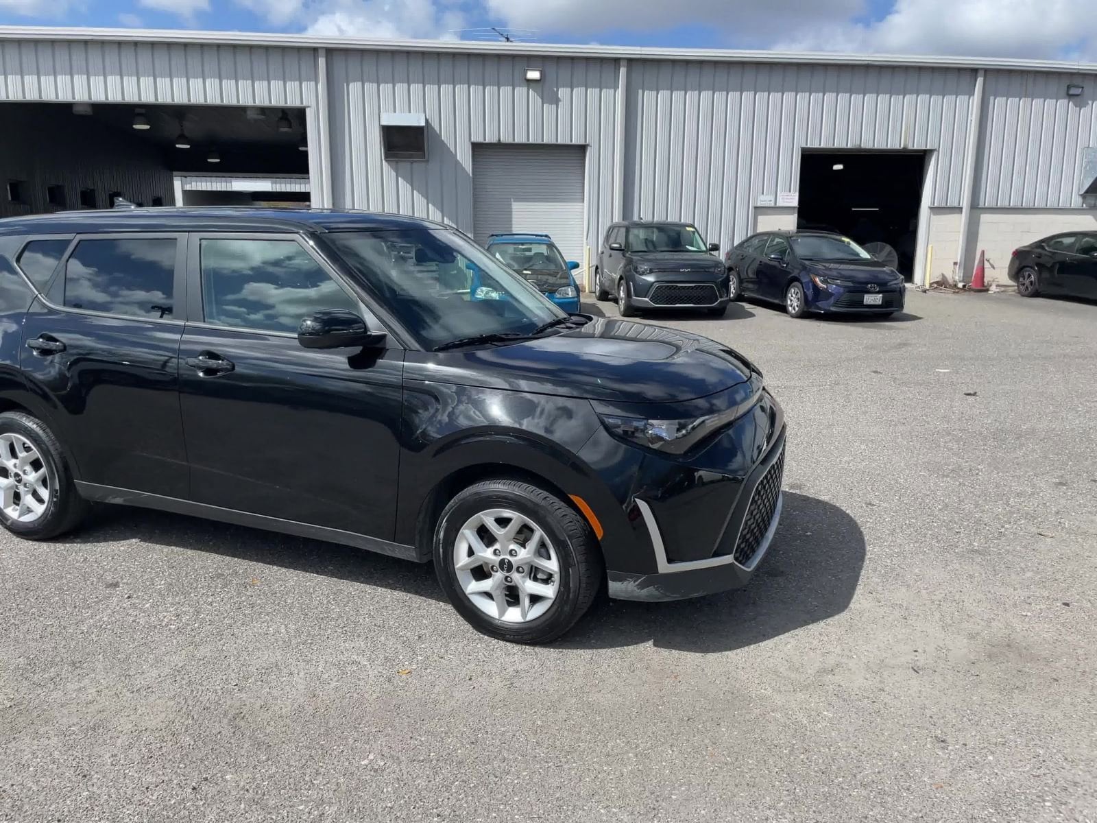 Thumbnail: 2025 Kia Soul - 1