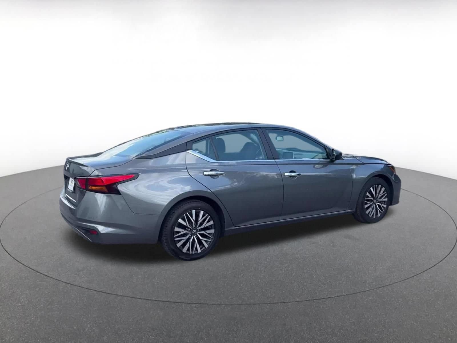 Thumbnail: 2025 Nissan Altima - 14