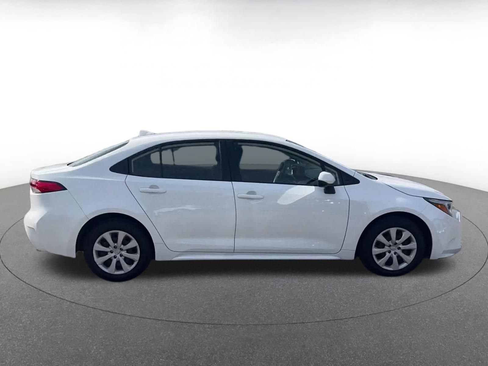 Thumbnail: 2025 Toyota Corolla - 16