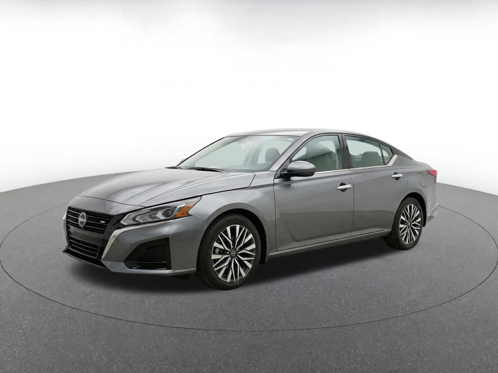 Thumbnail: 2025 Nissan Altima - 3