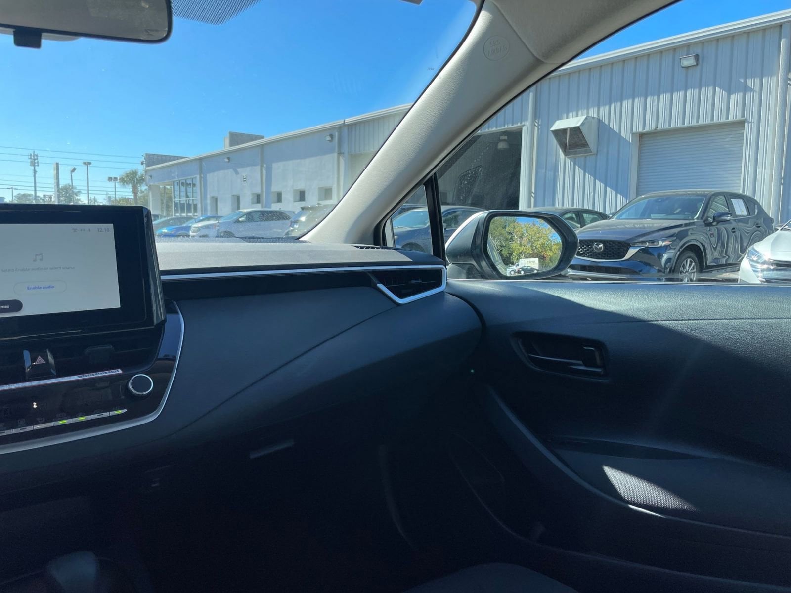 Thumbnail: 2025 Toyota Corolla - 33