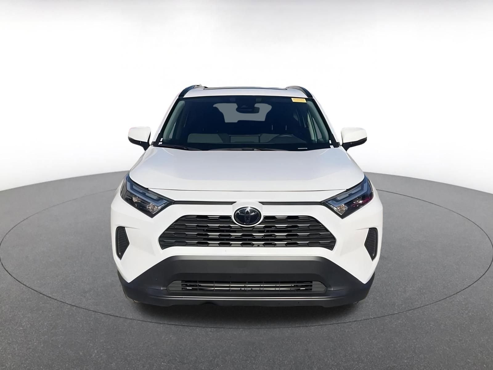 Thumbnail: 2025 Toyota RAV4 - 3