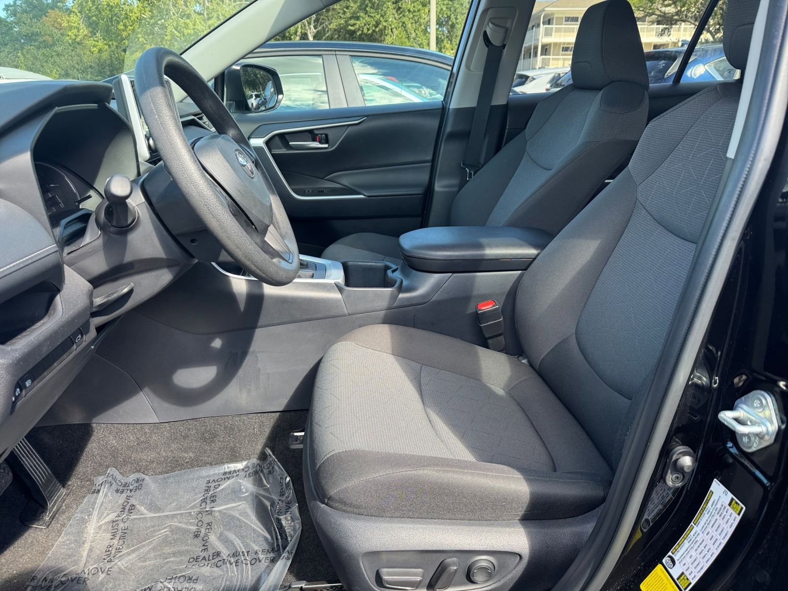 Thumbnail: 2025 Toyota RAV4 - 27