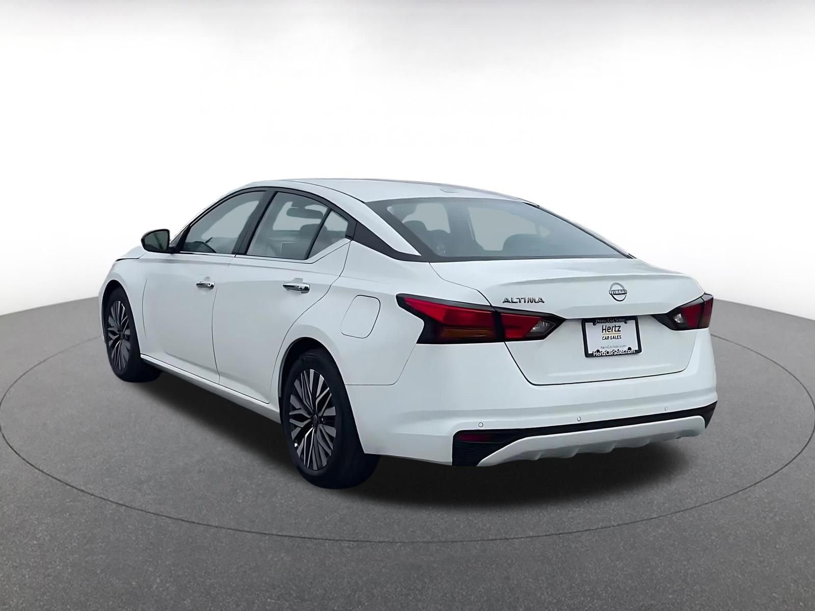 Thumbnail: 2025 Nissan Altima - 10