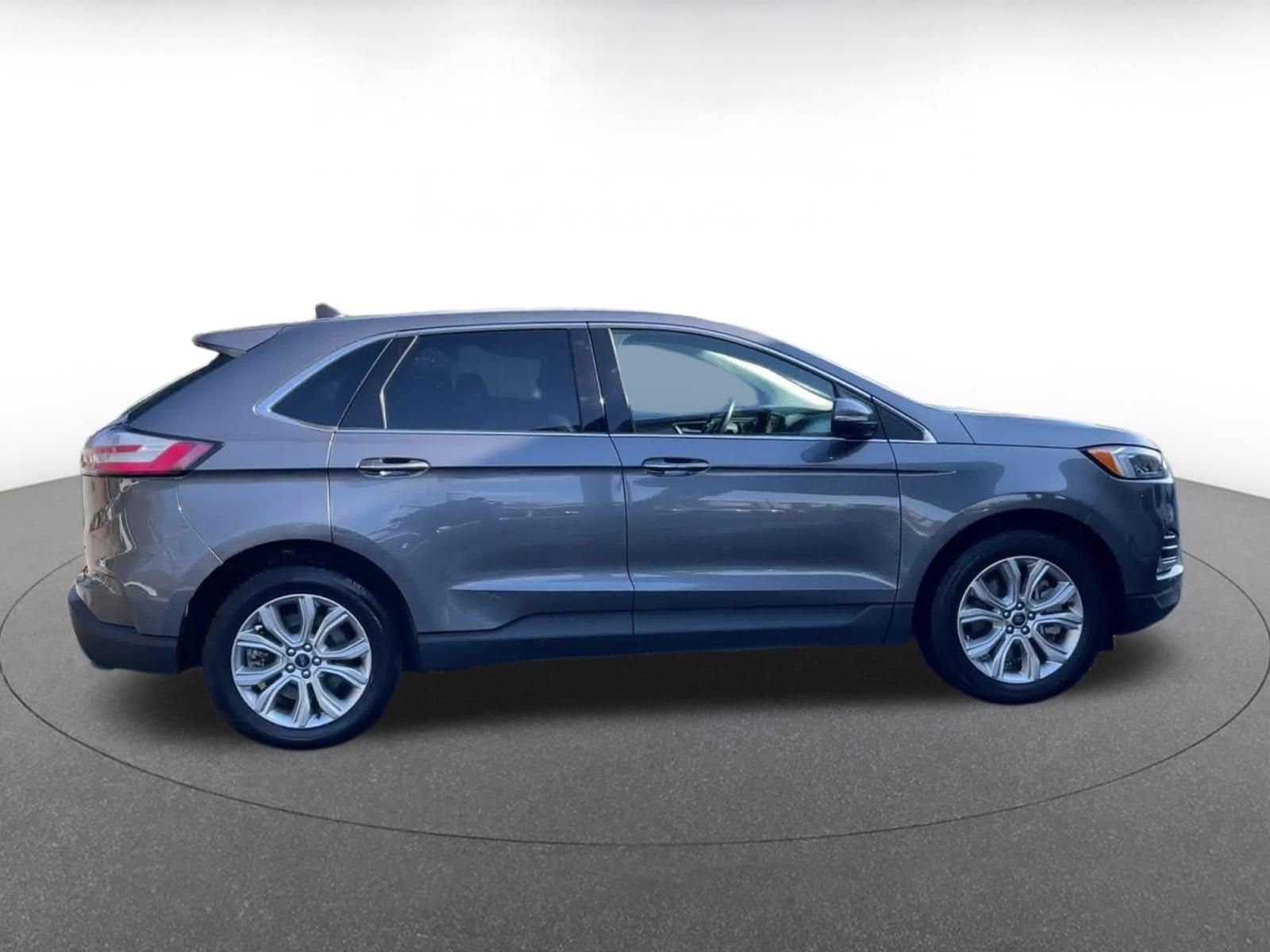 Thumbnail: 2022 Ford Edge - 16