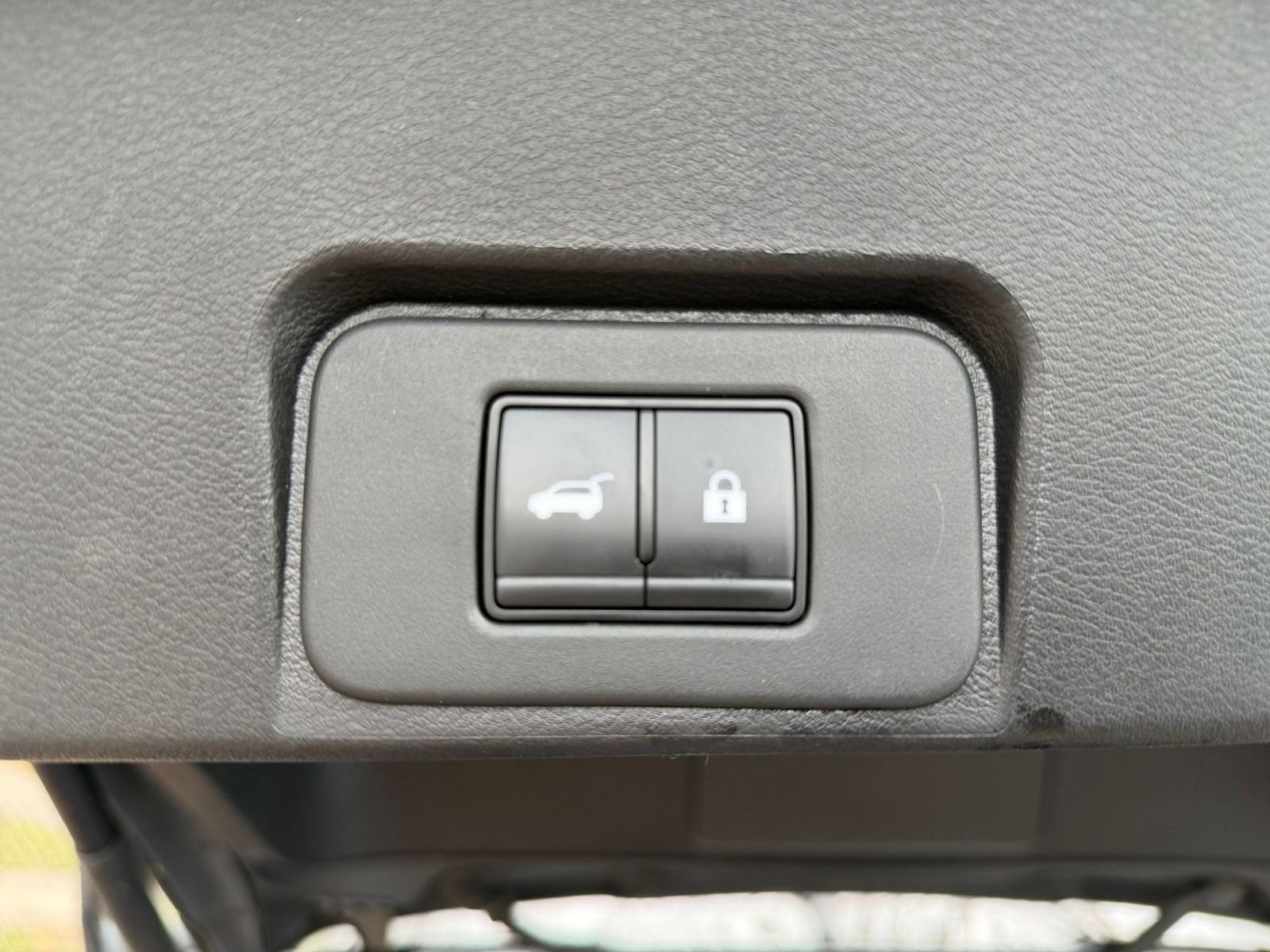 Thumbnail: 2025 Nissan Rogue - 23