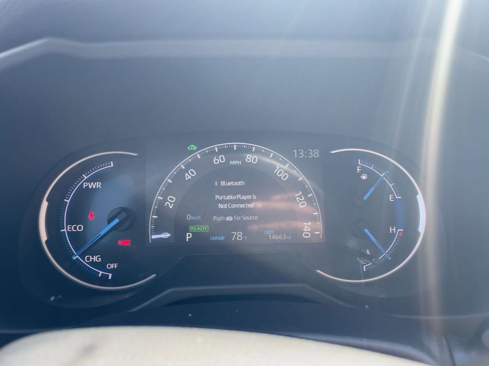 Thumbnail: 2025 Toyota RAV4 - 28