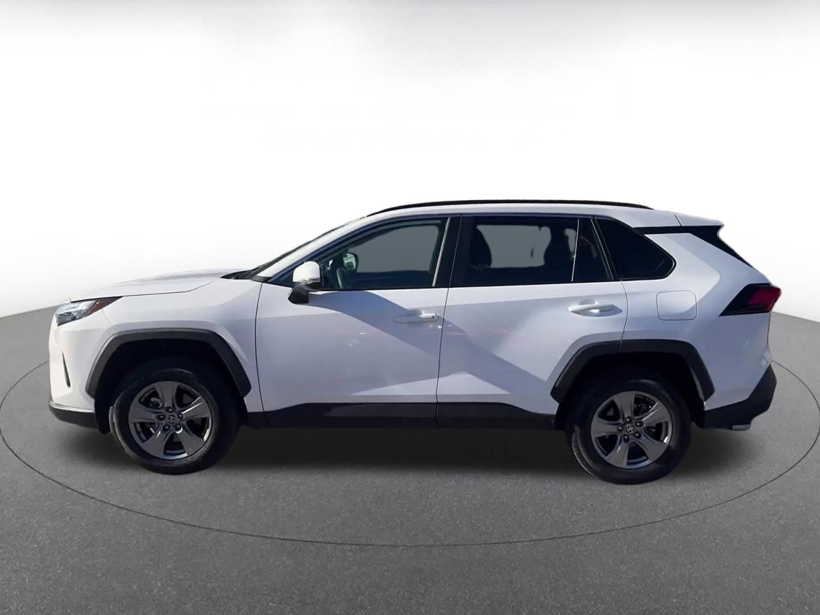 Thumbnail: 2025 Toyota RAV4 - 8
