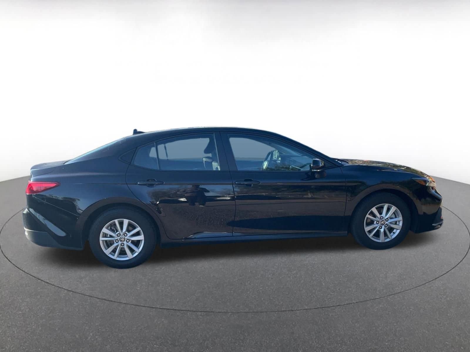 Thumbnail: 2025 Toyota Camry - 15