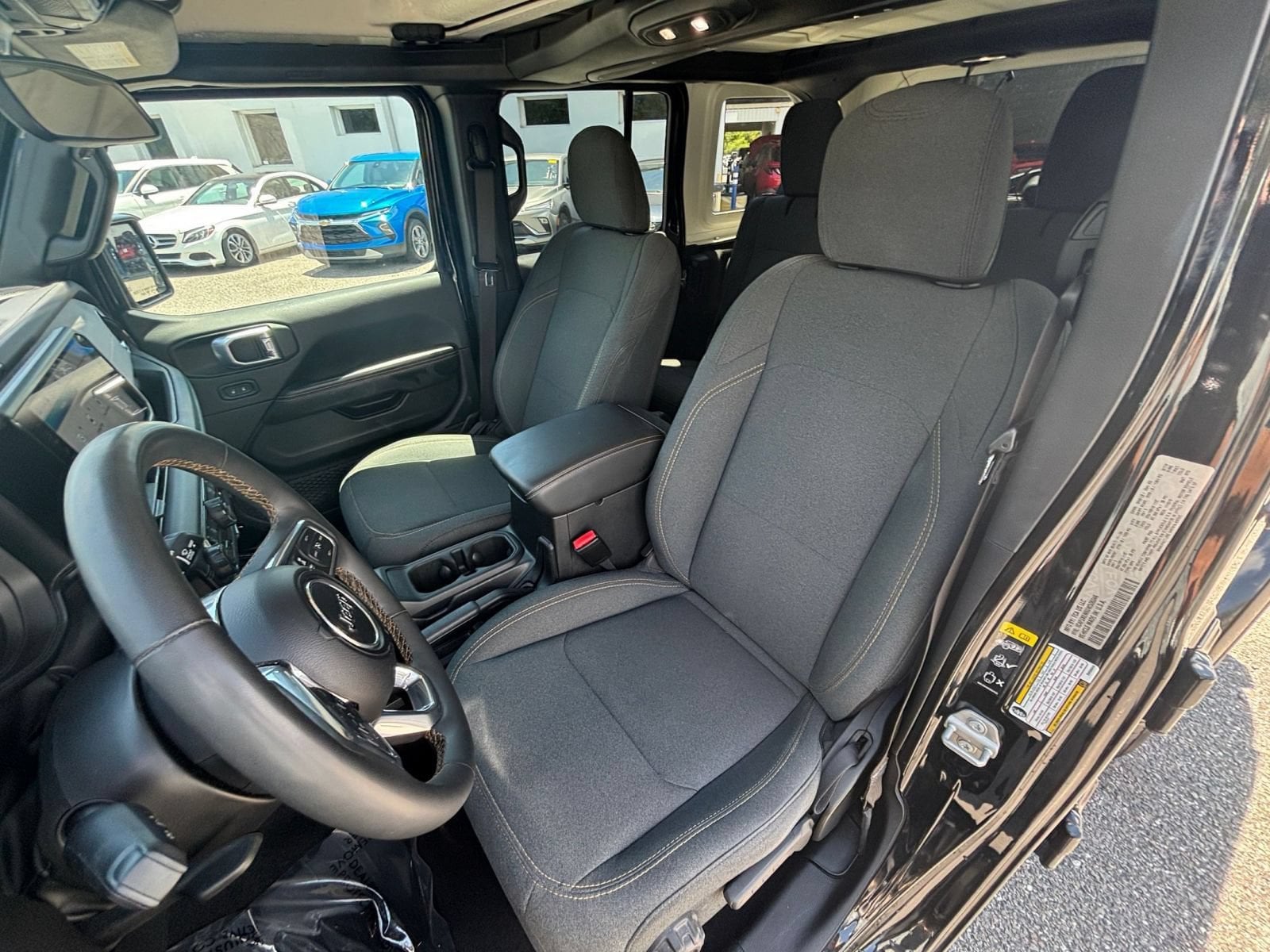 Thumbnail: 2025 Jeep Wrangler - 35