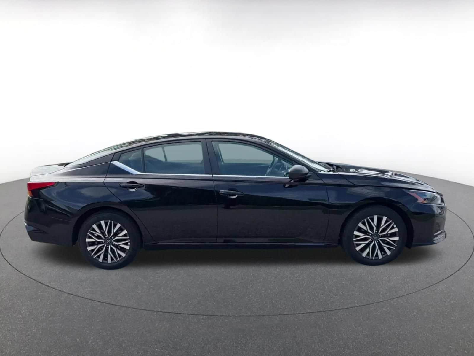 Thumbnail: 2026 Nissan Altima - 13