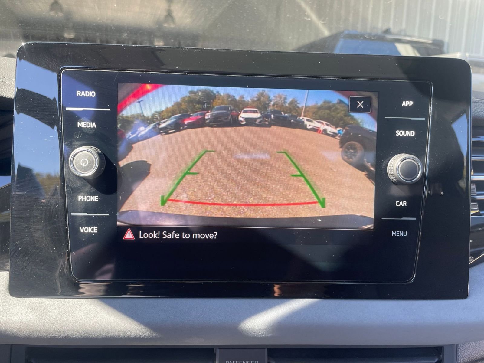 Thumbnail: 2025 Volkswagen Jetta - 17