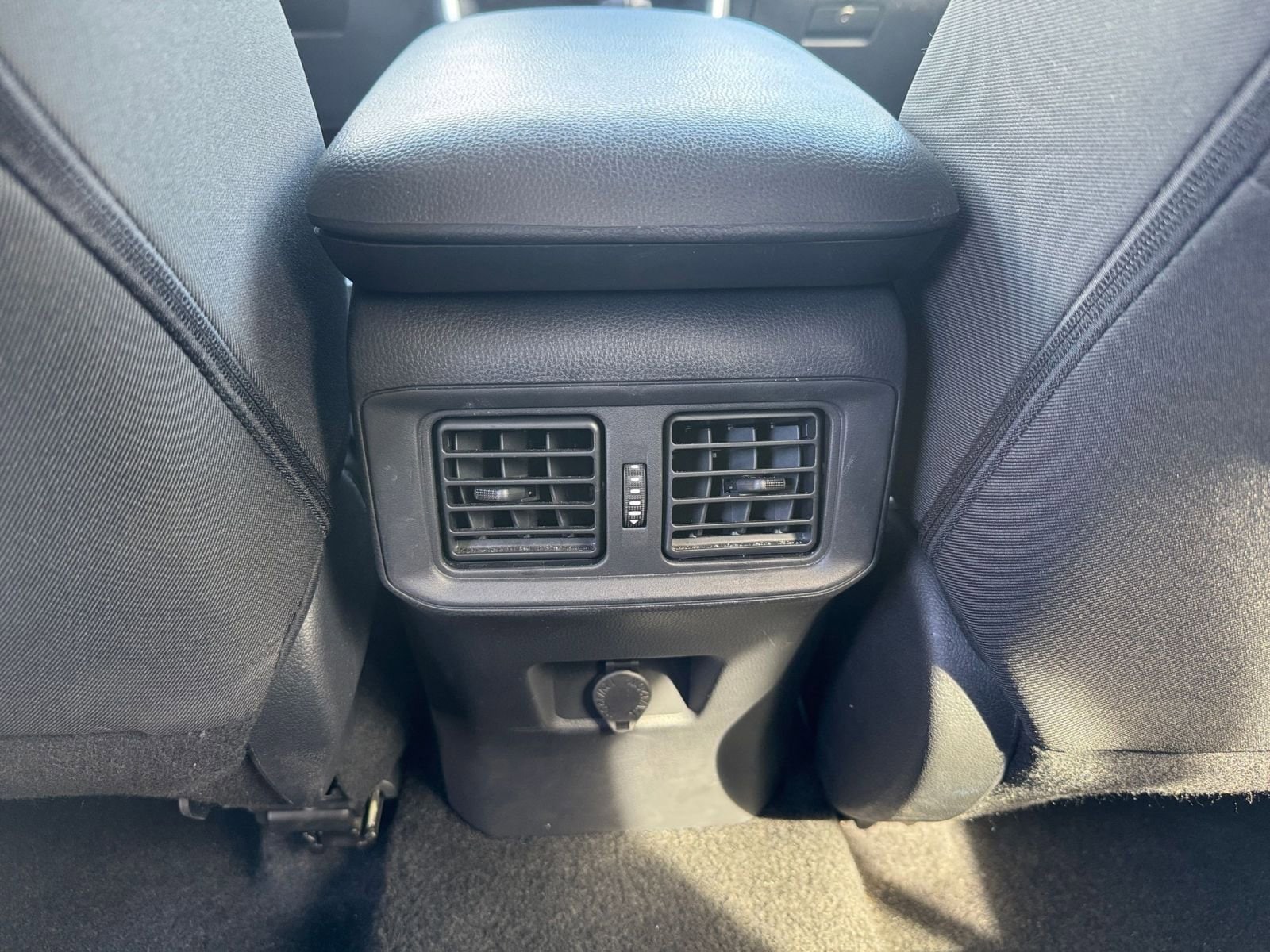 Thumbnail: 2025 Toyota RAV4 - 23