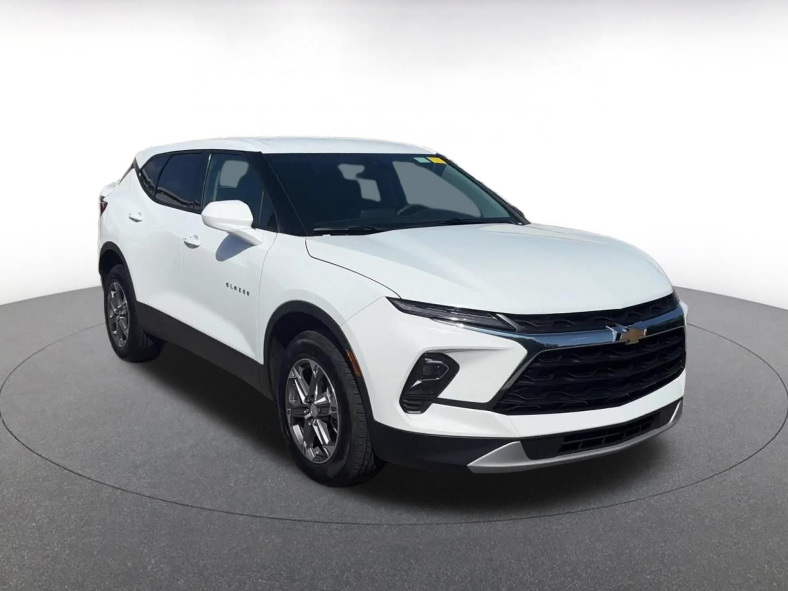 Thumbnail: 2026 Chevrolet Blazer - 2