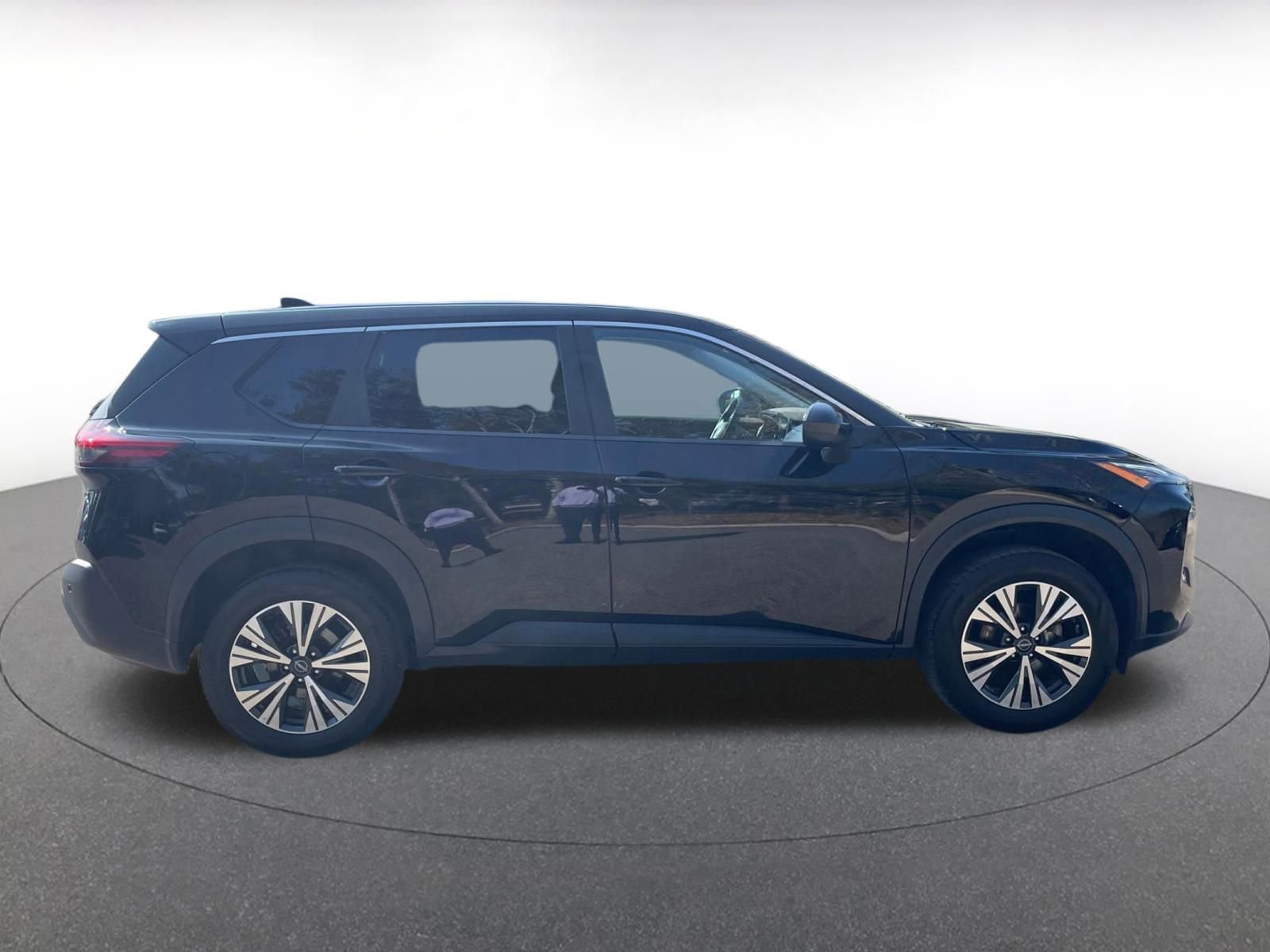 Thumbnail: 2023 Nissan Rogue - 15