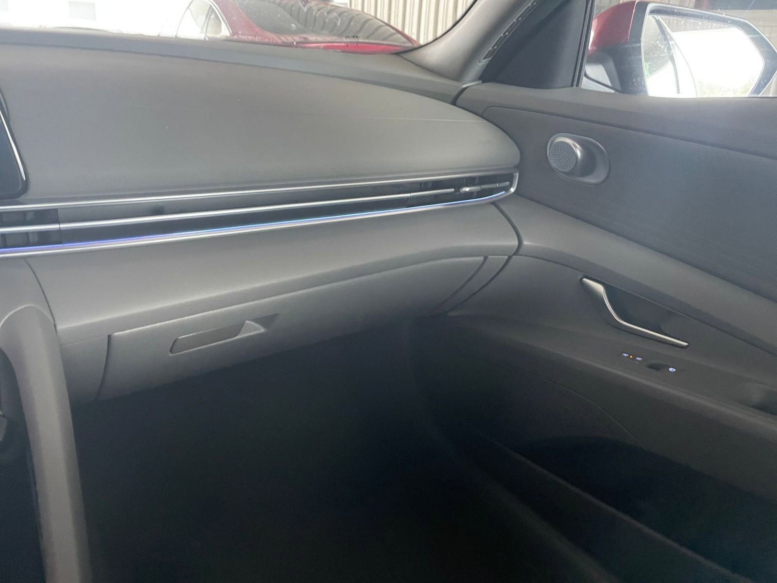 Thumbnail: 2024 Hyundai Elantra - 33