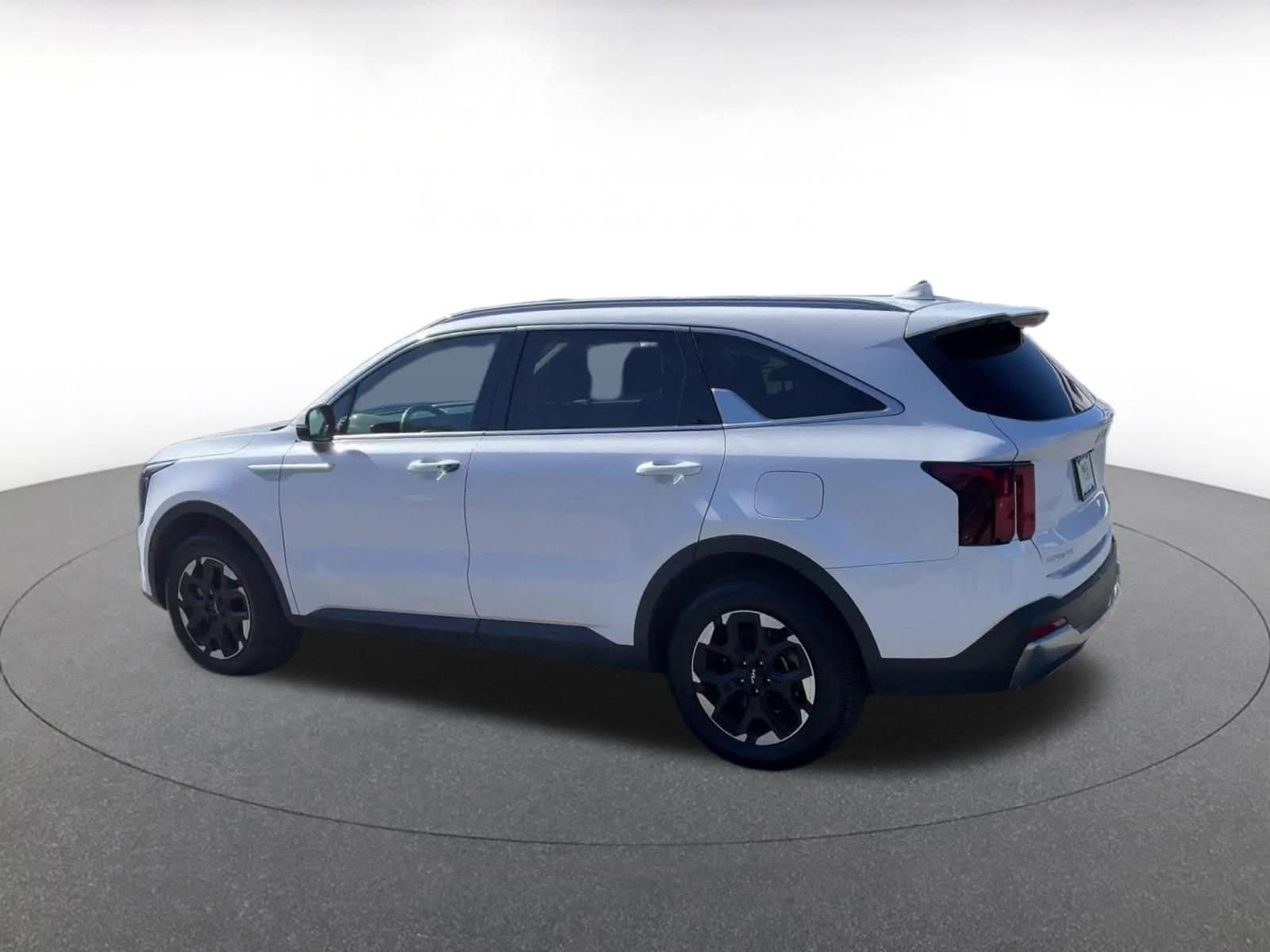 Thumbnail: 2024 Kia Sorento - 9