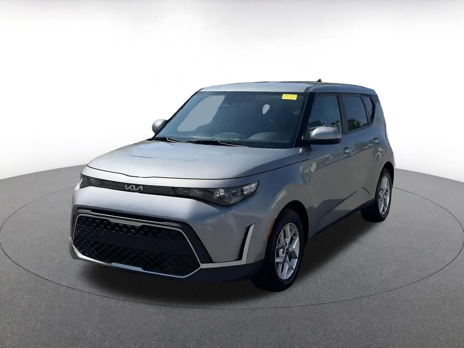 Thumbnail: 2023 Kia Soul - 4