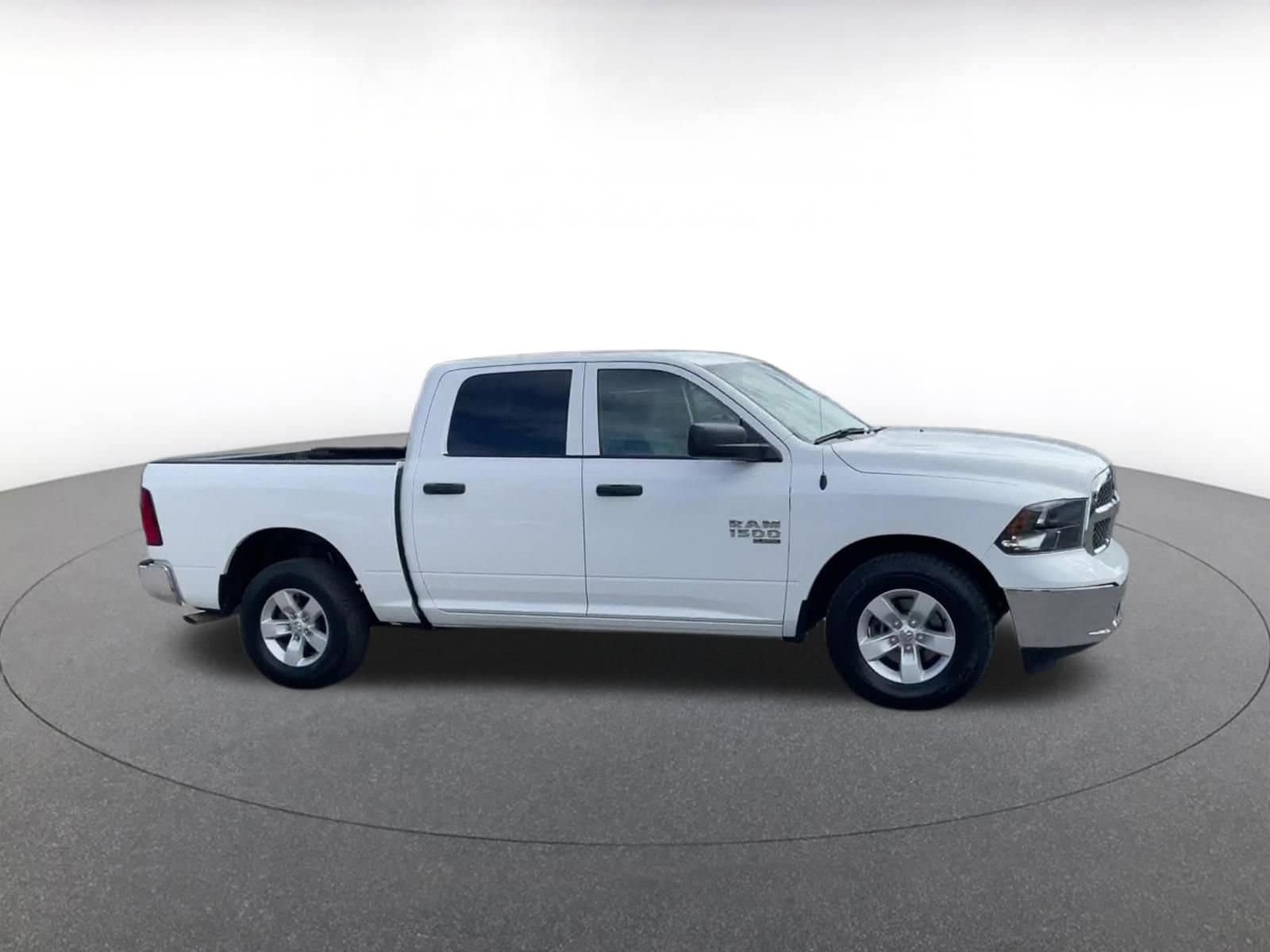 Thumbnail: 2022 RAM 1500 Classic - 1