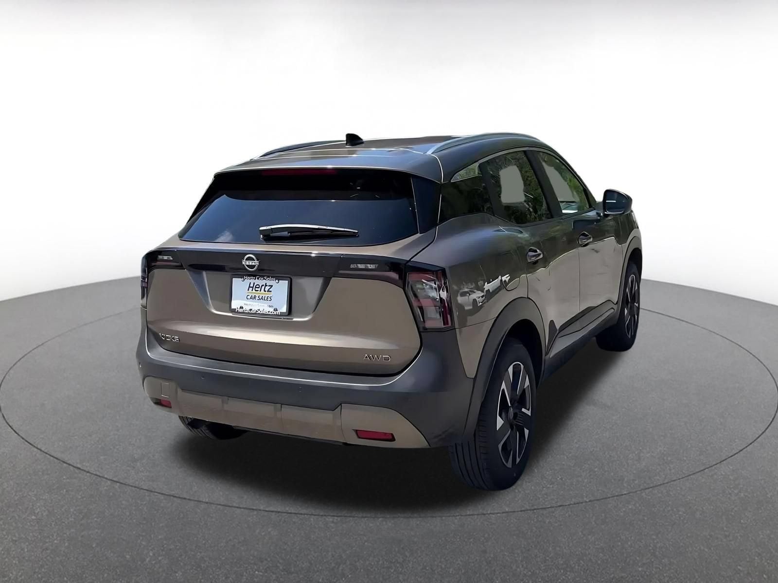 Thumbnail: 2026 Nissan Kicks - 12