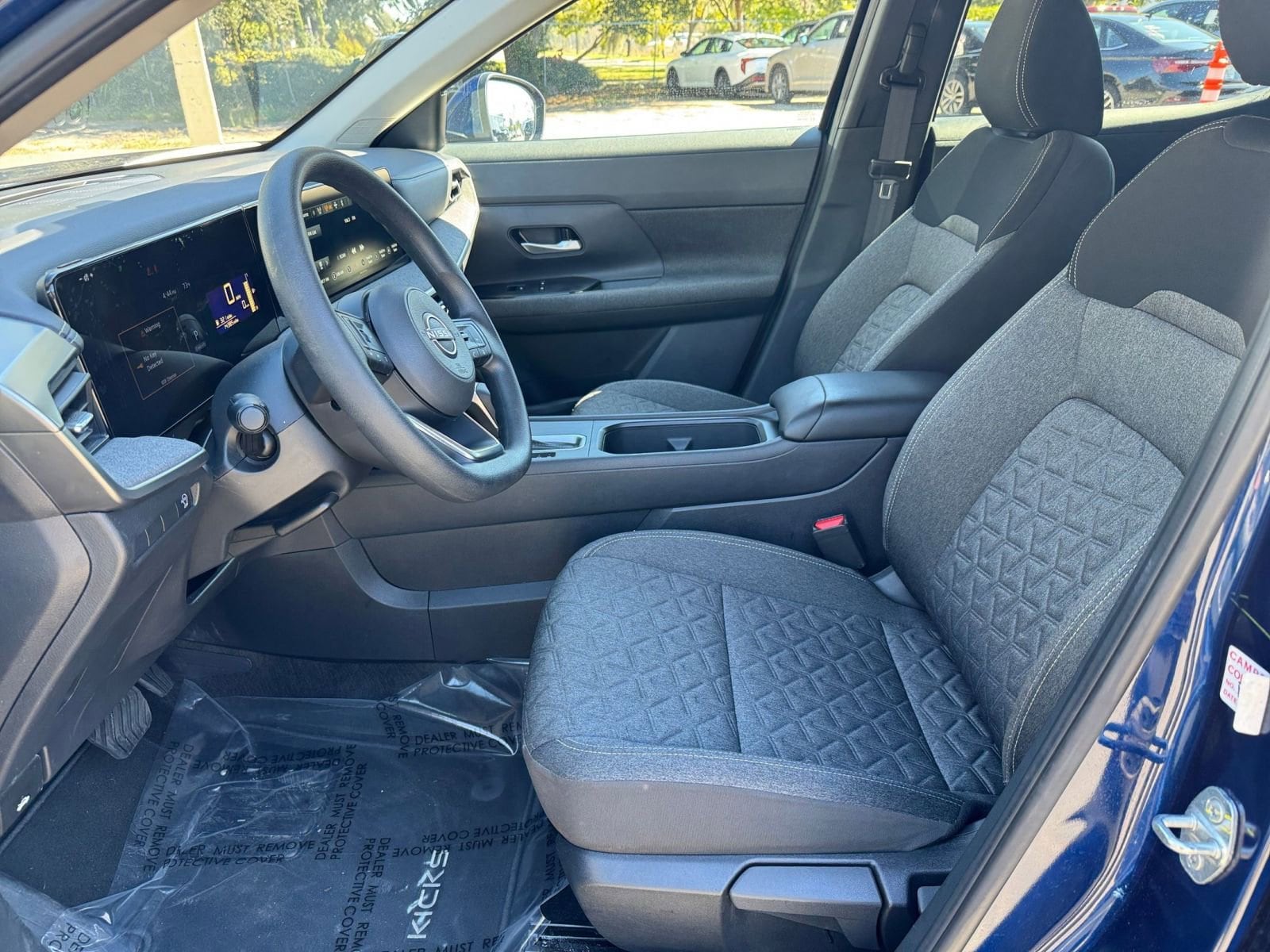 Thumbnail: 2025 Nissan Kicks - 24