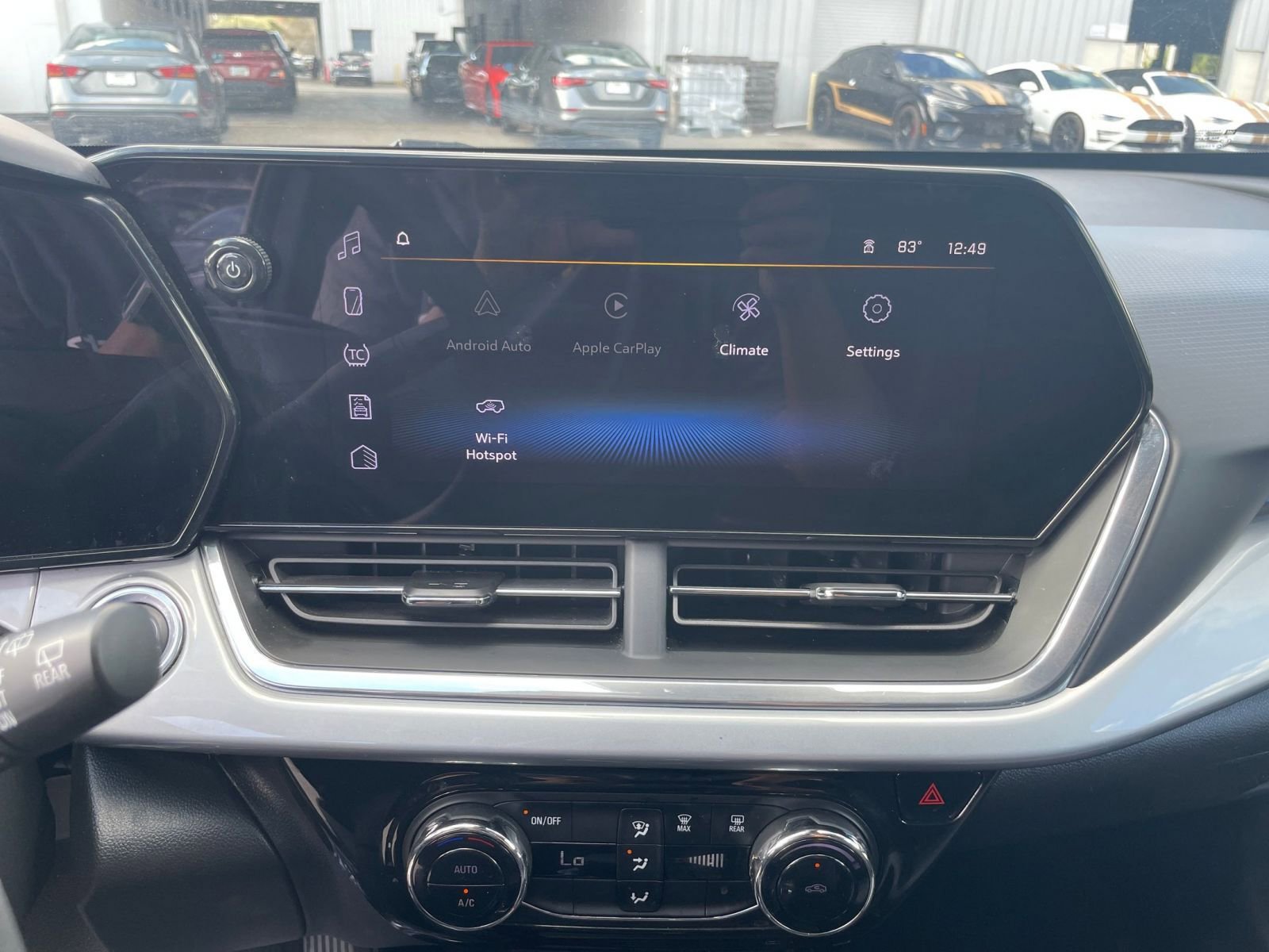 Thumbnail: 2025 Chevrolet Trax - 21