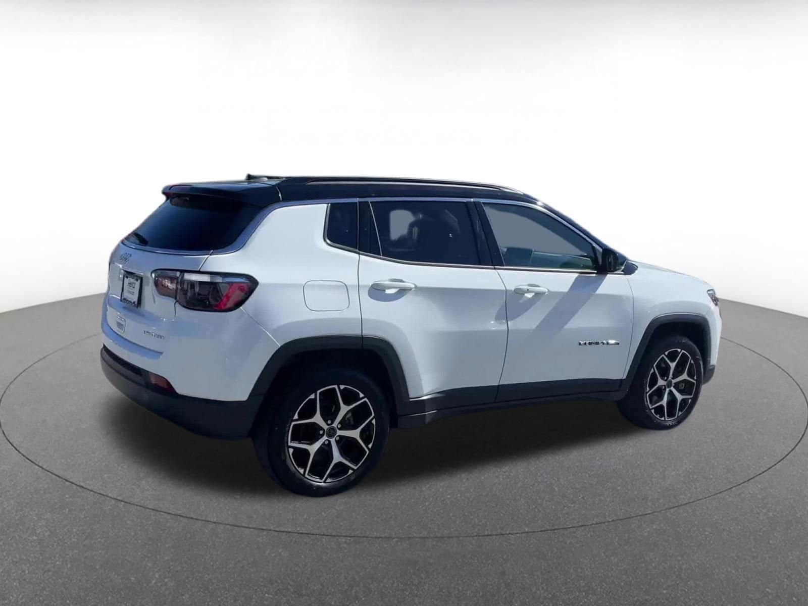 Thumbnail: 2025 Jeep Compass - 14