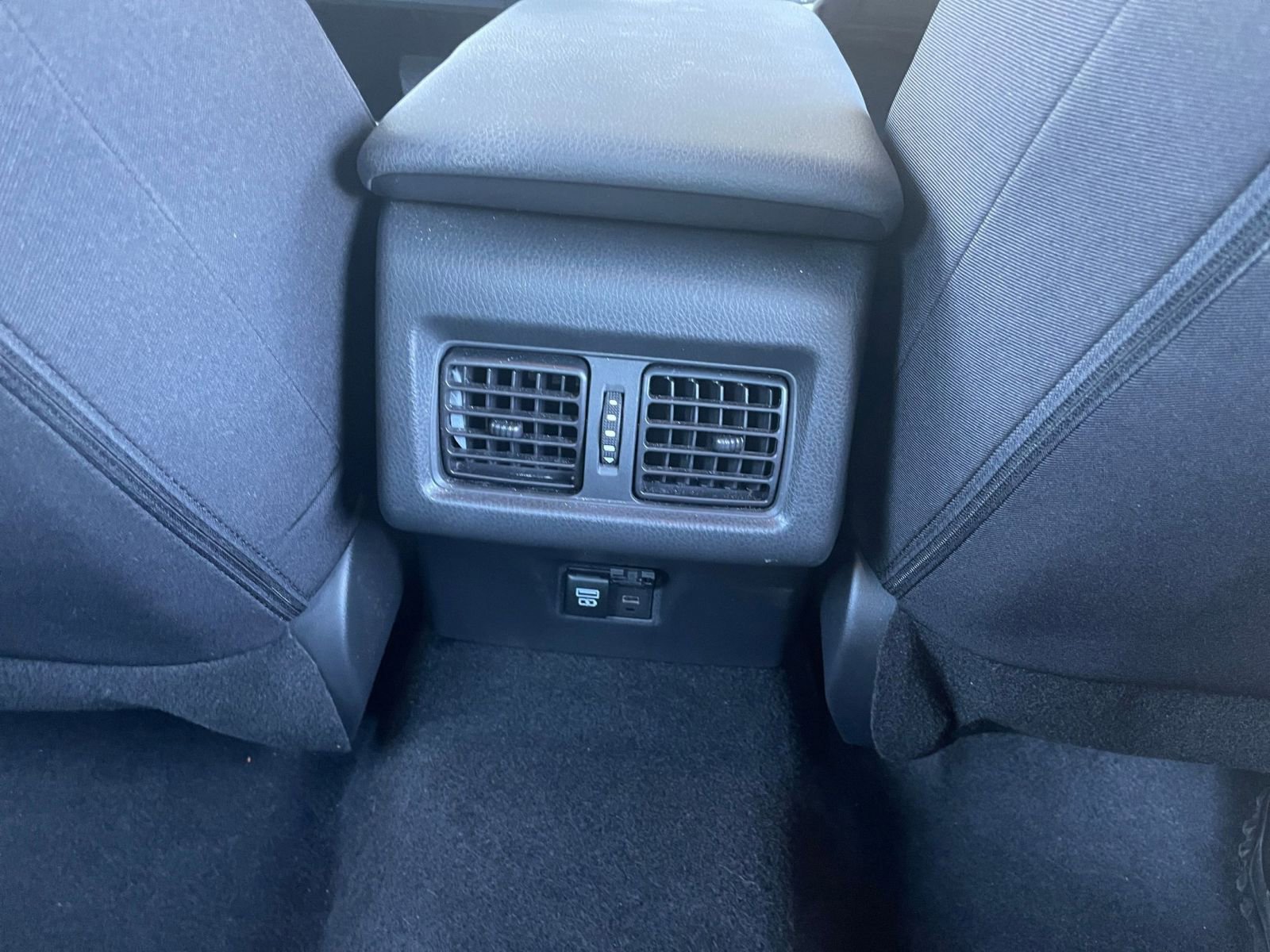 Thumbnail: 2025 Toyota Camry - 22