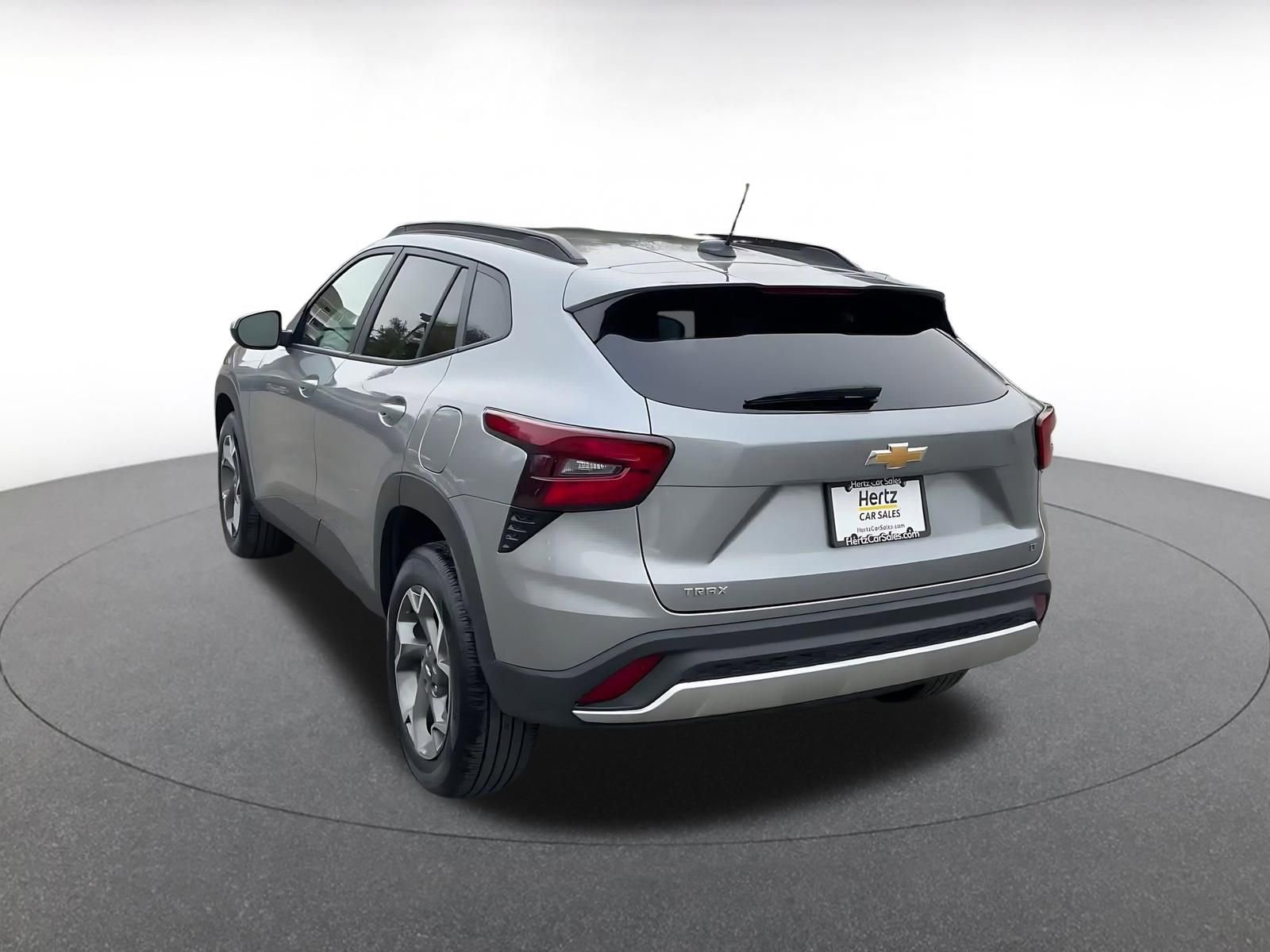 Thumbnail: 2025 Chevrolet Trax - 10