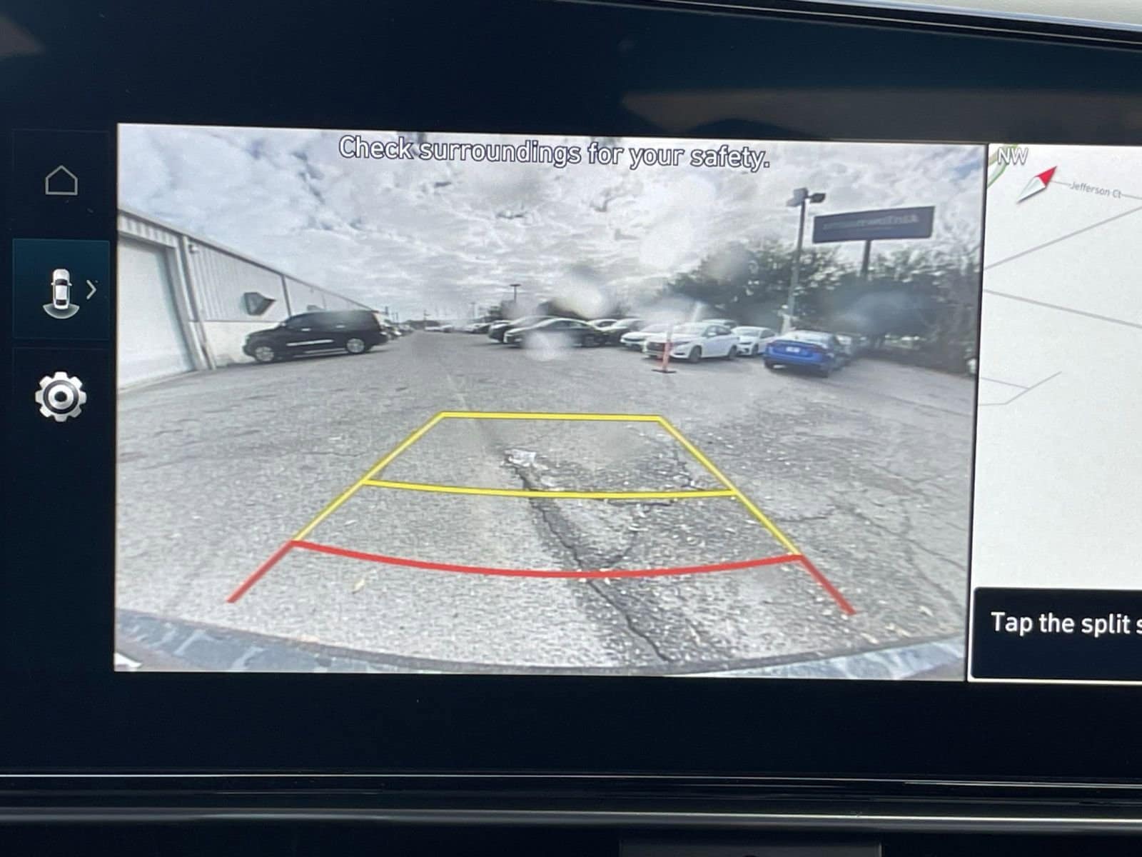 Thumbnail: 2025 Hyundai Elantra - 23