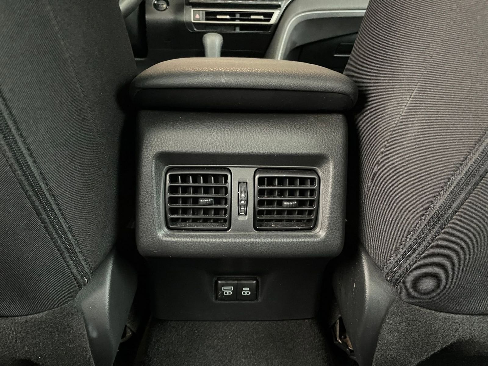 Thumbnail: 2025 Toyota Camry - 23