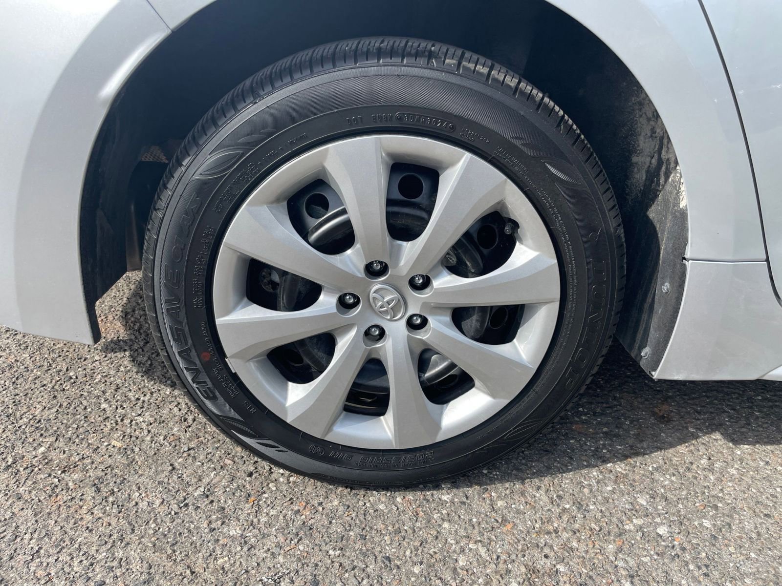 Thumbnail: 2025 Toyota Corolla - 28