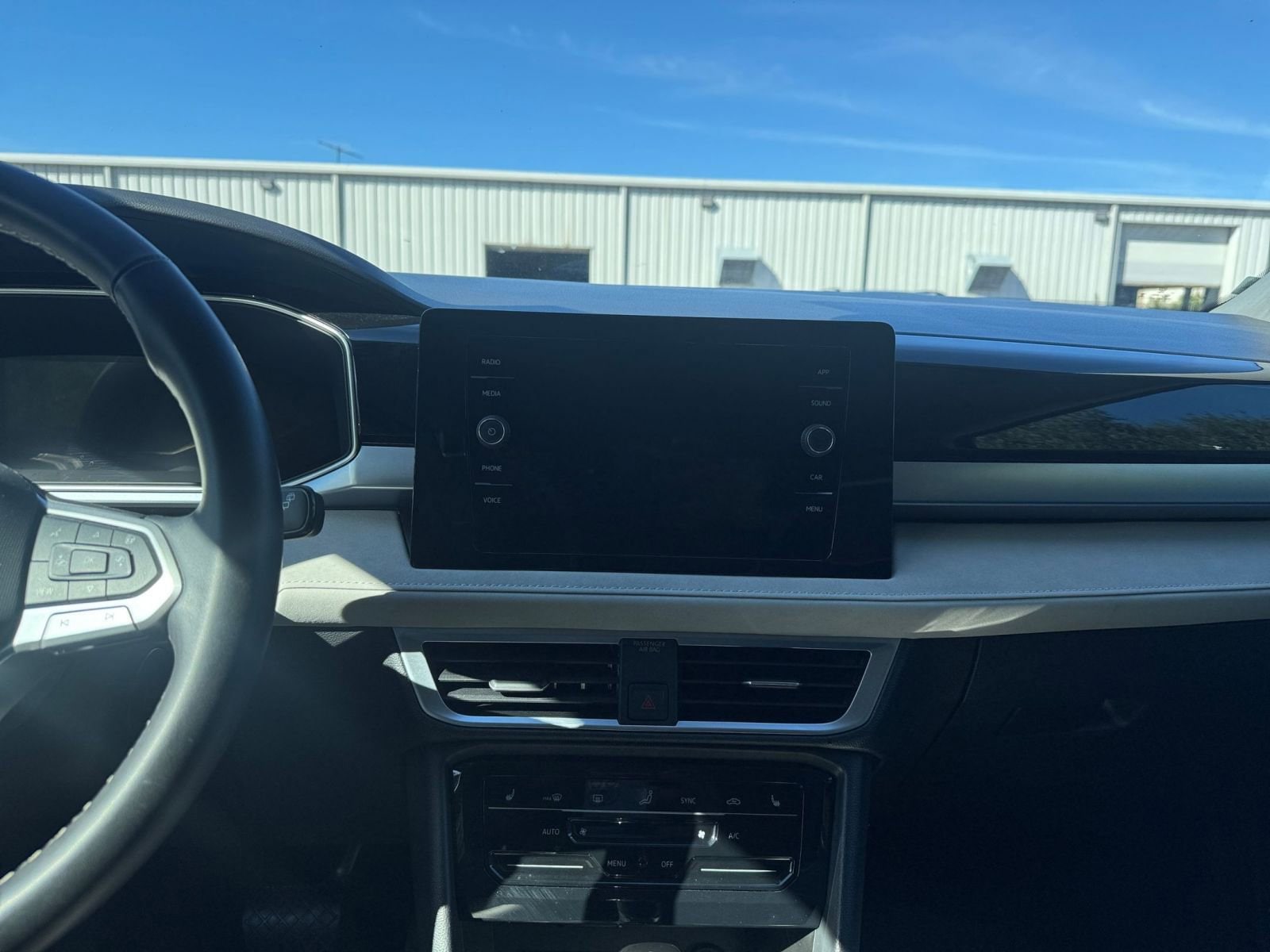 Thumbnail: 2025 Volkswagen Taos - 21